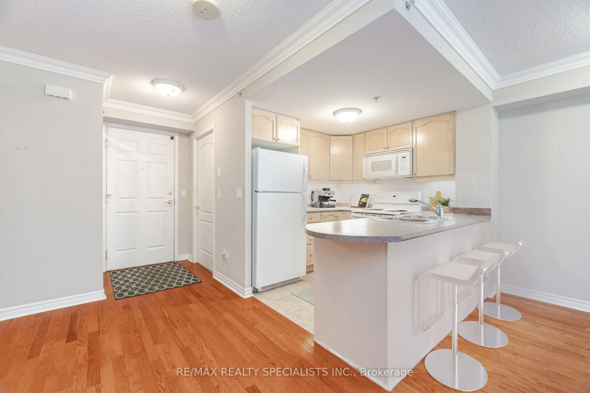 350 Princess Royal Drive, #604