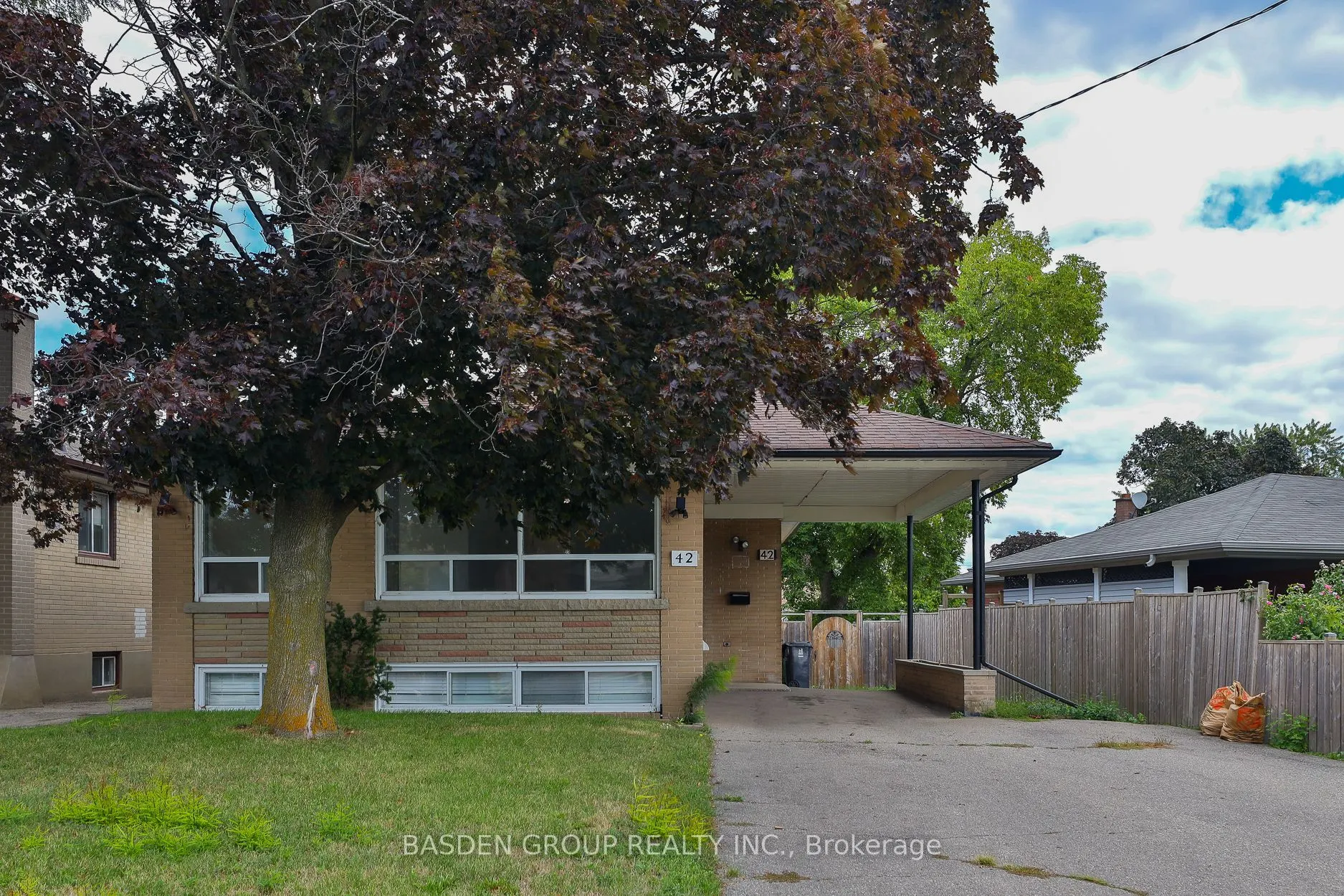 42 Bridgenorth Crescent