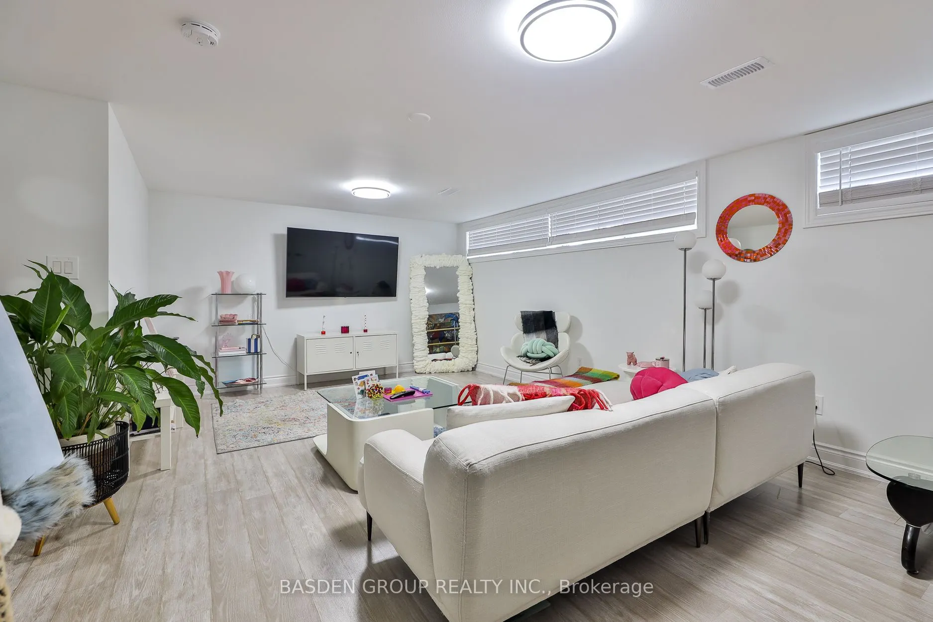 42 Bridgenorth Crescent