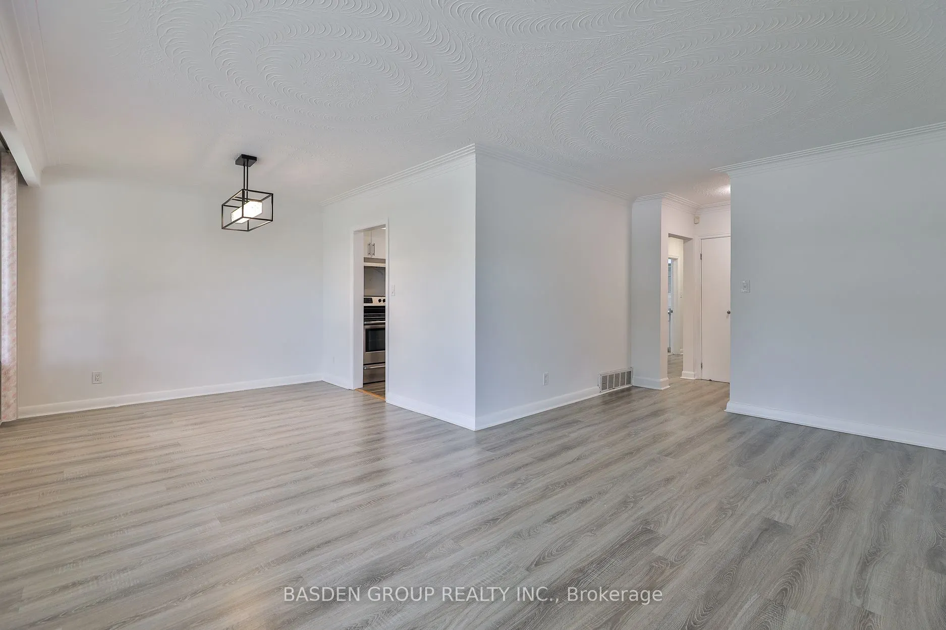 42 Bridgenorth Crescent