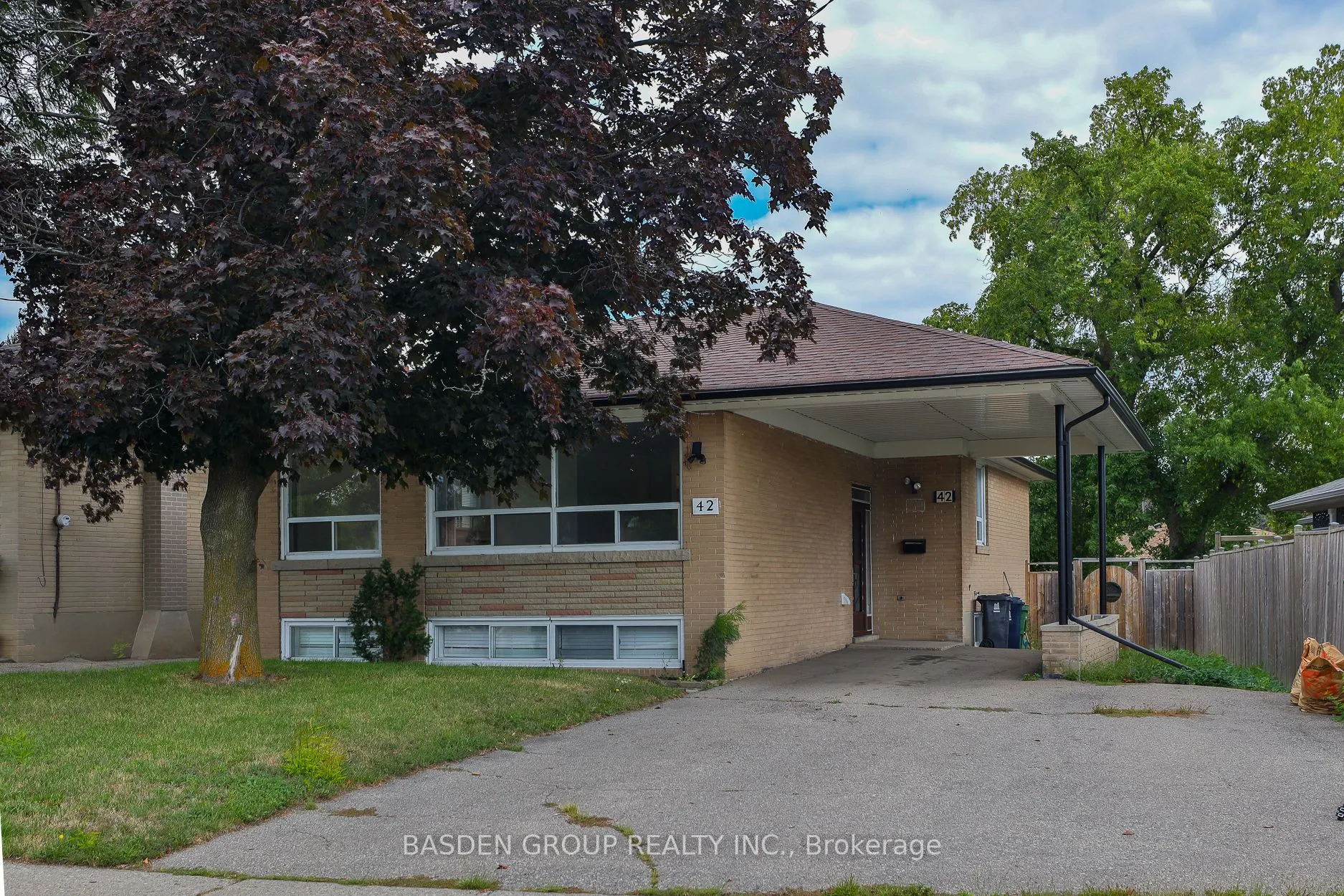 42 Bridgenorth Crescent