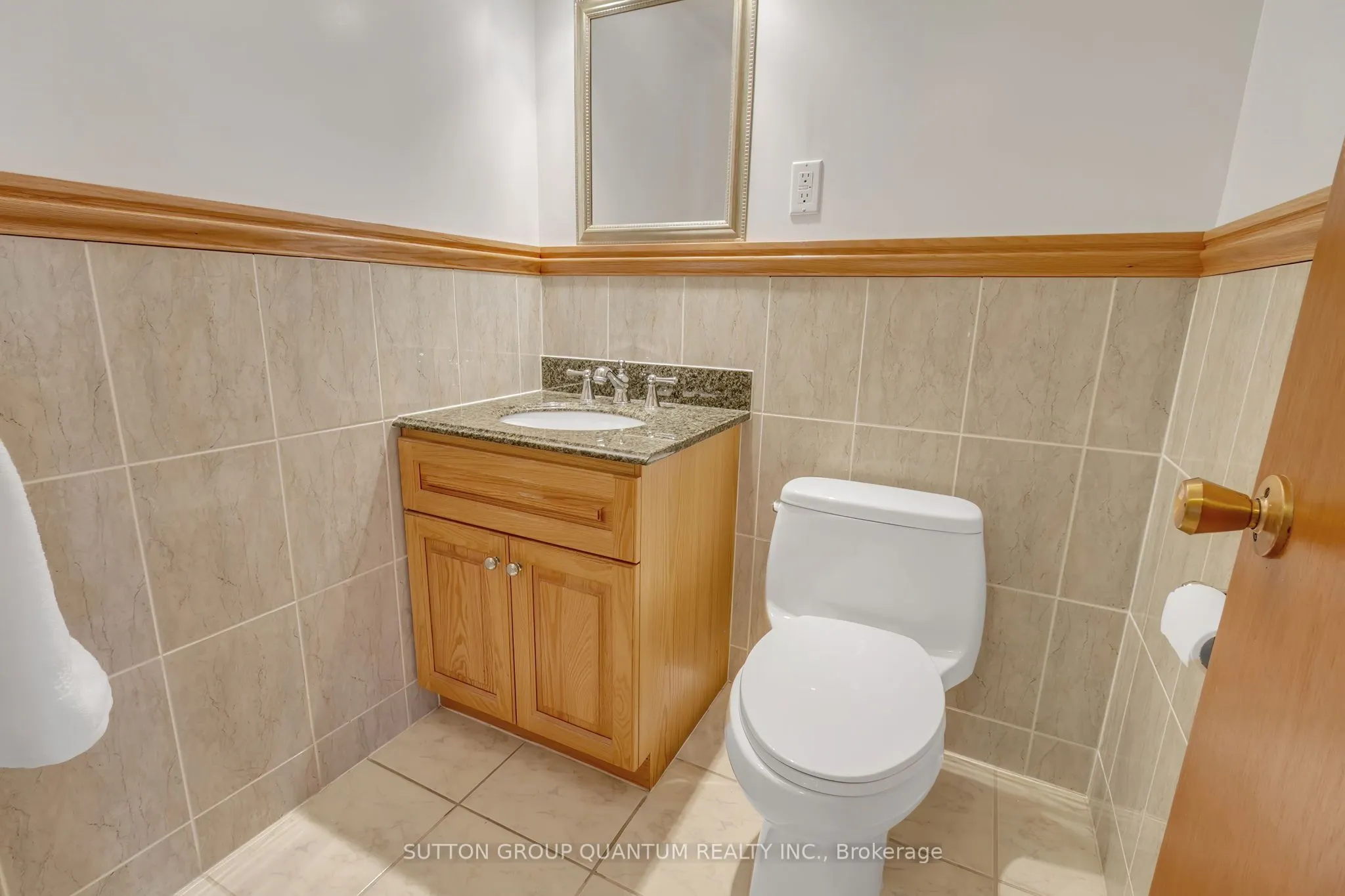 951 Streamway Crescent