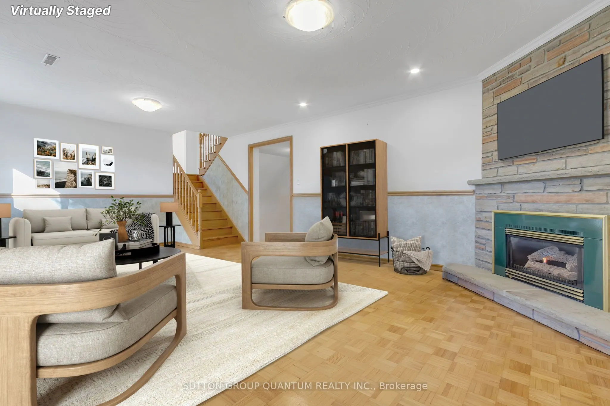 951 Streamway Crescent