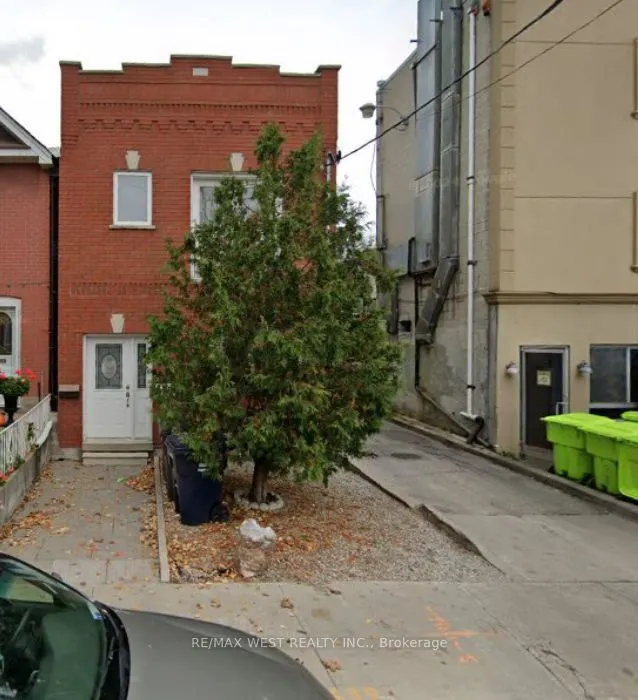 3 Harvie Avenue, #Bsmt