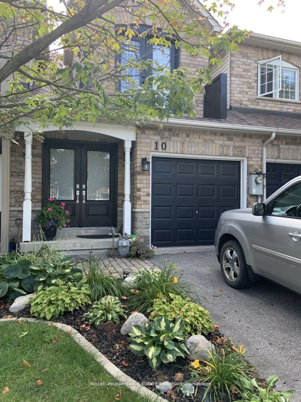 10 Bradley Drive