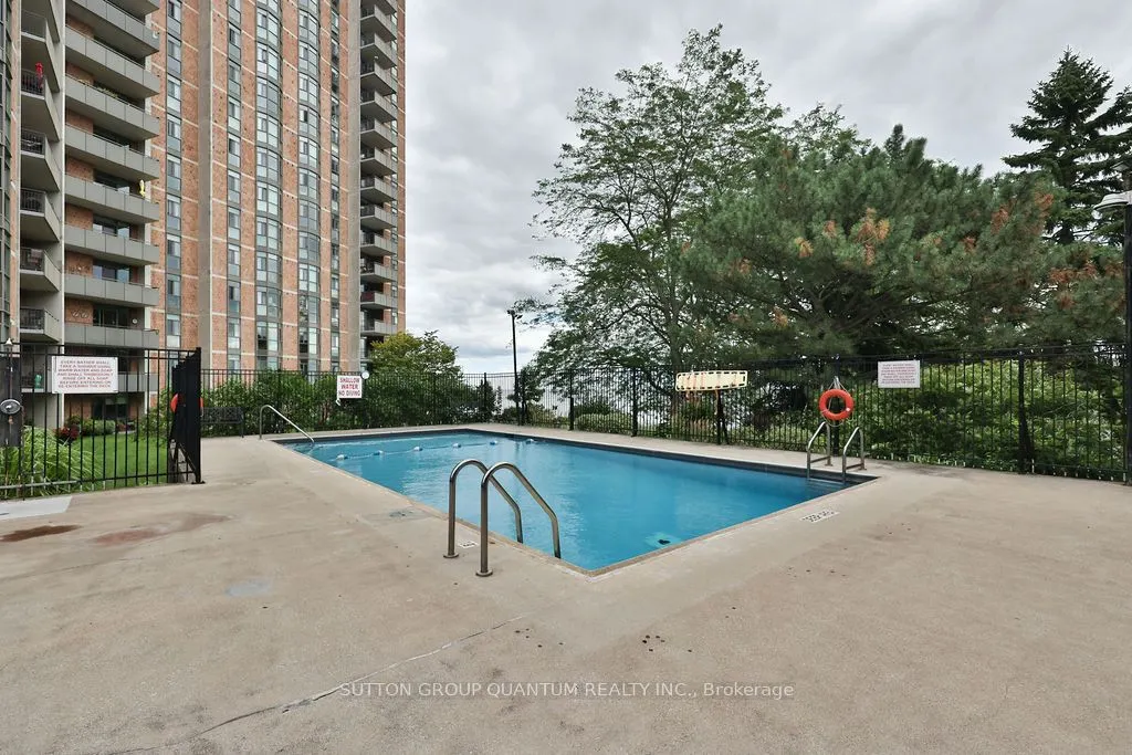 5250 Lakeshore Road, #1605