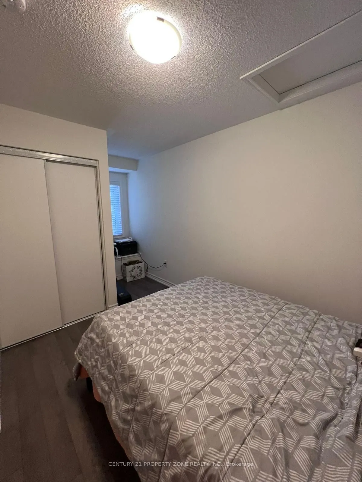 1232 Rose Way