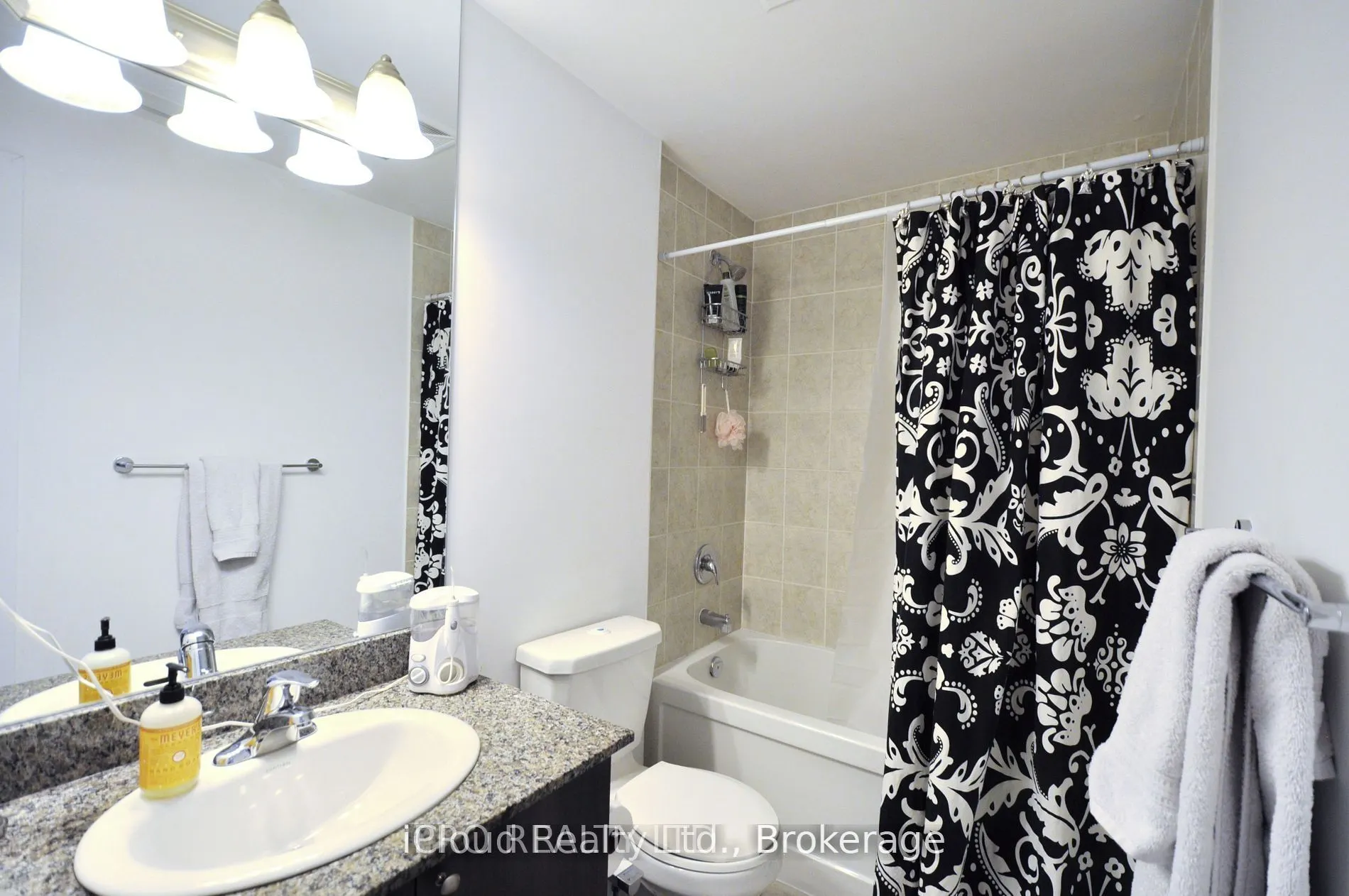1638 Bloor Street W, #1001