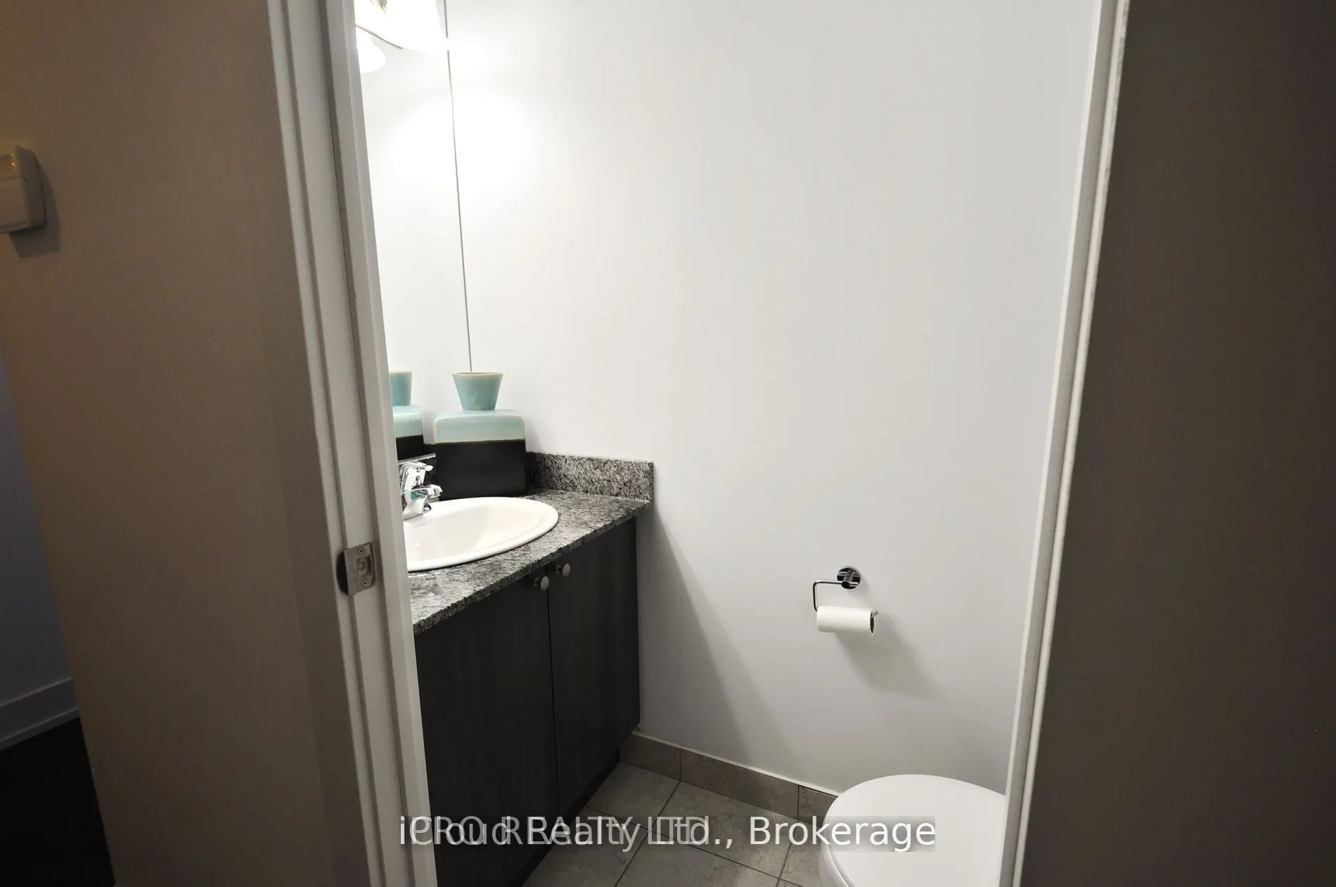 1638 Bloor Street W, #1001