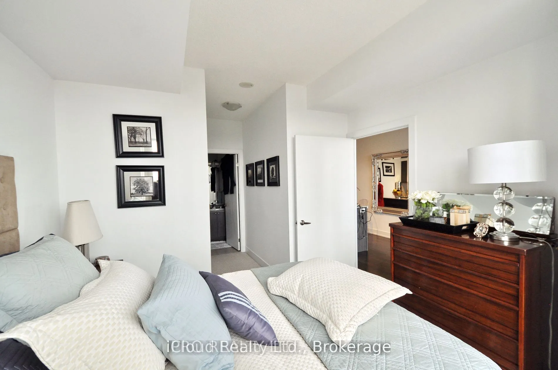 1638 Bloor Street W, #1001