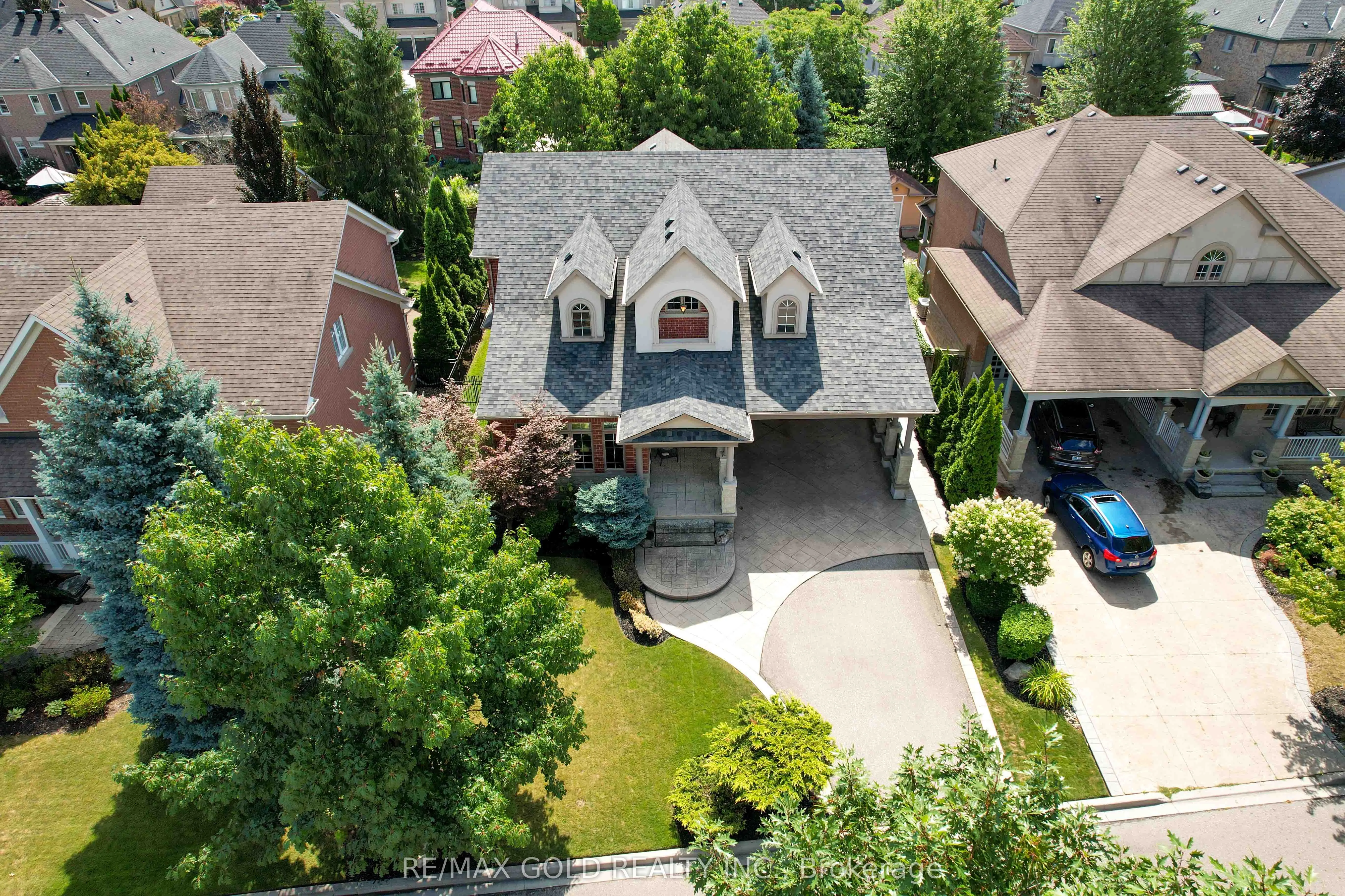 1593 Hallstone Road