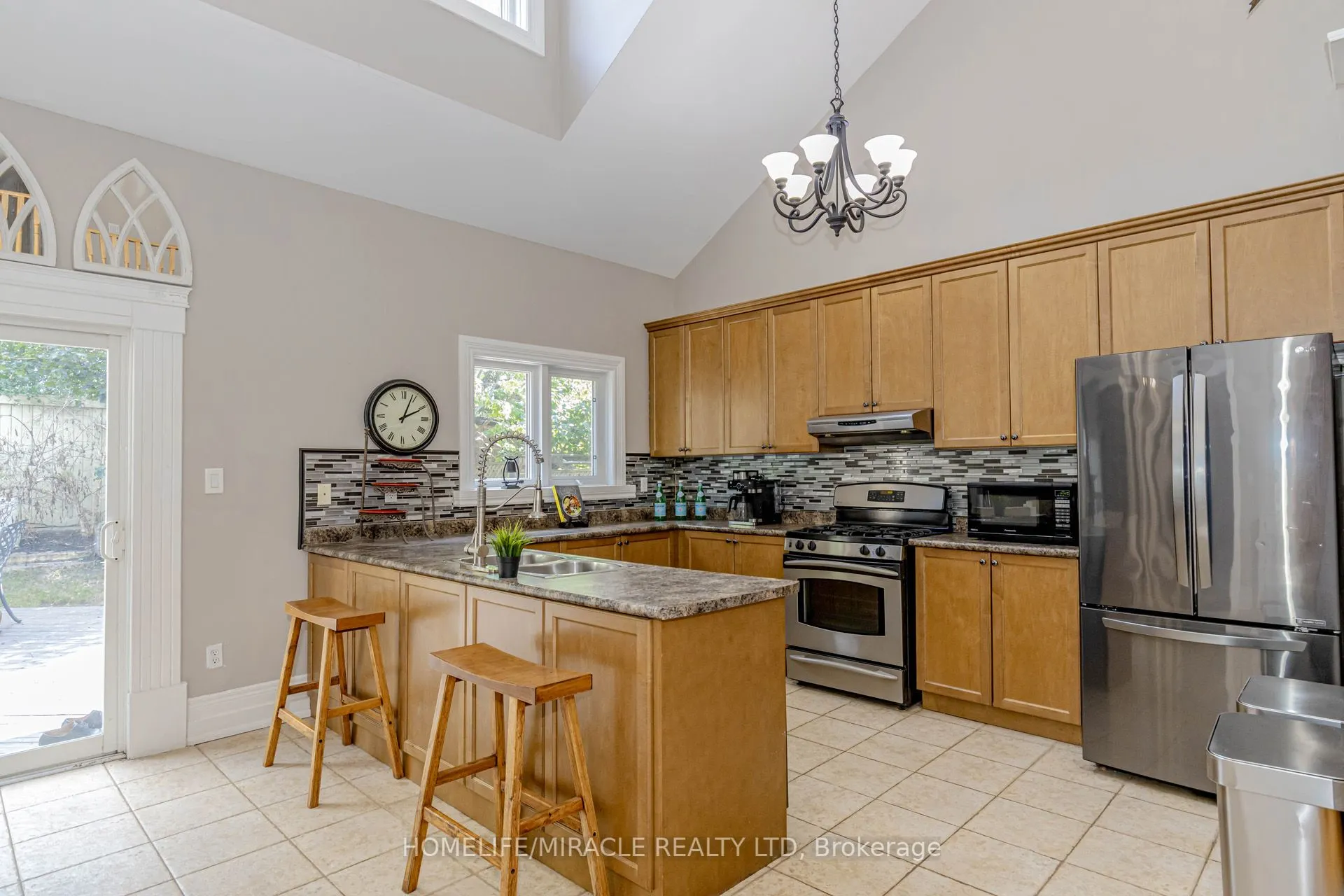 32 Masters Green Crescent
