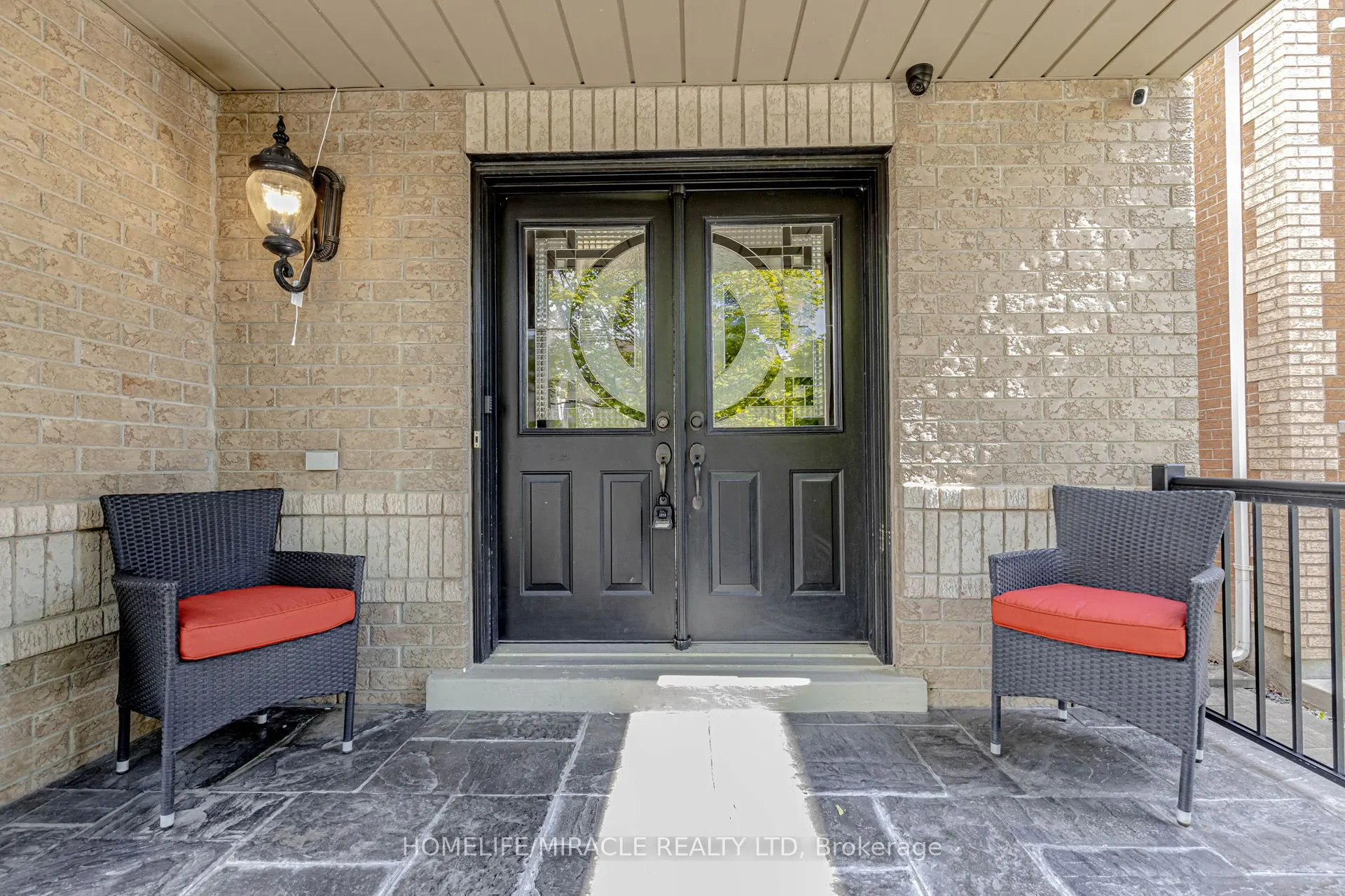 32 Masters Green Crescent