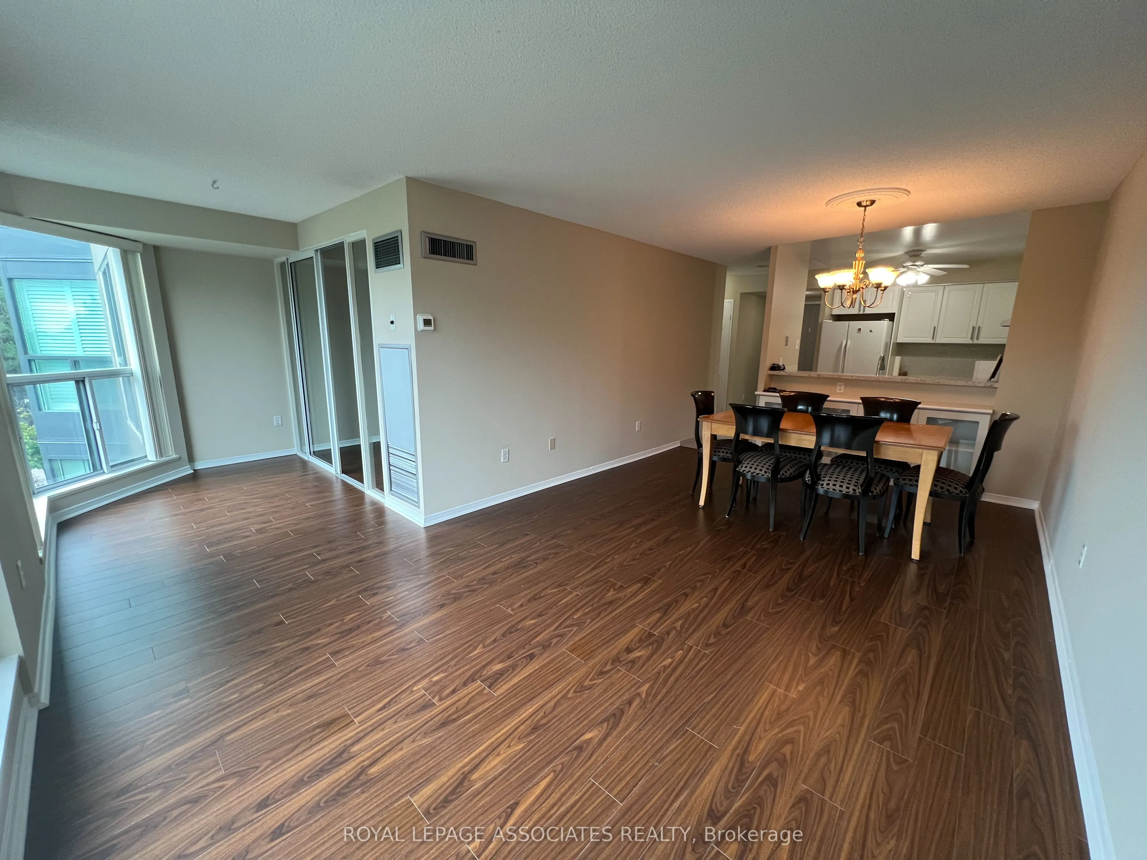 2177 Burnhamthorpe Road W, #402