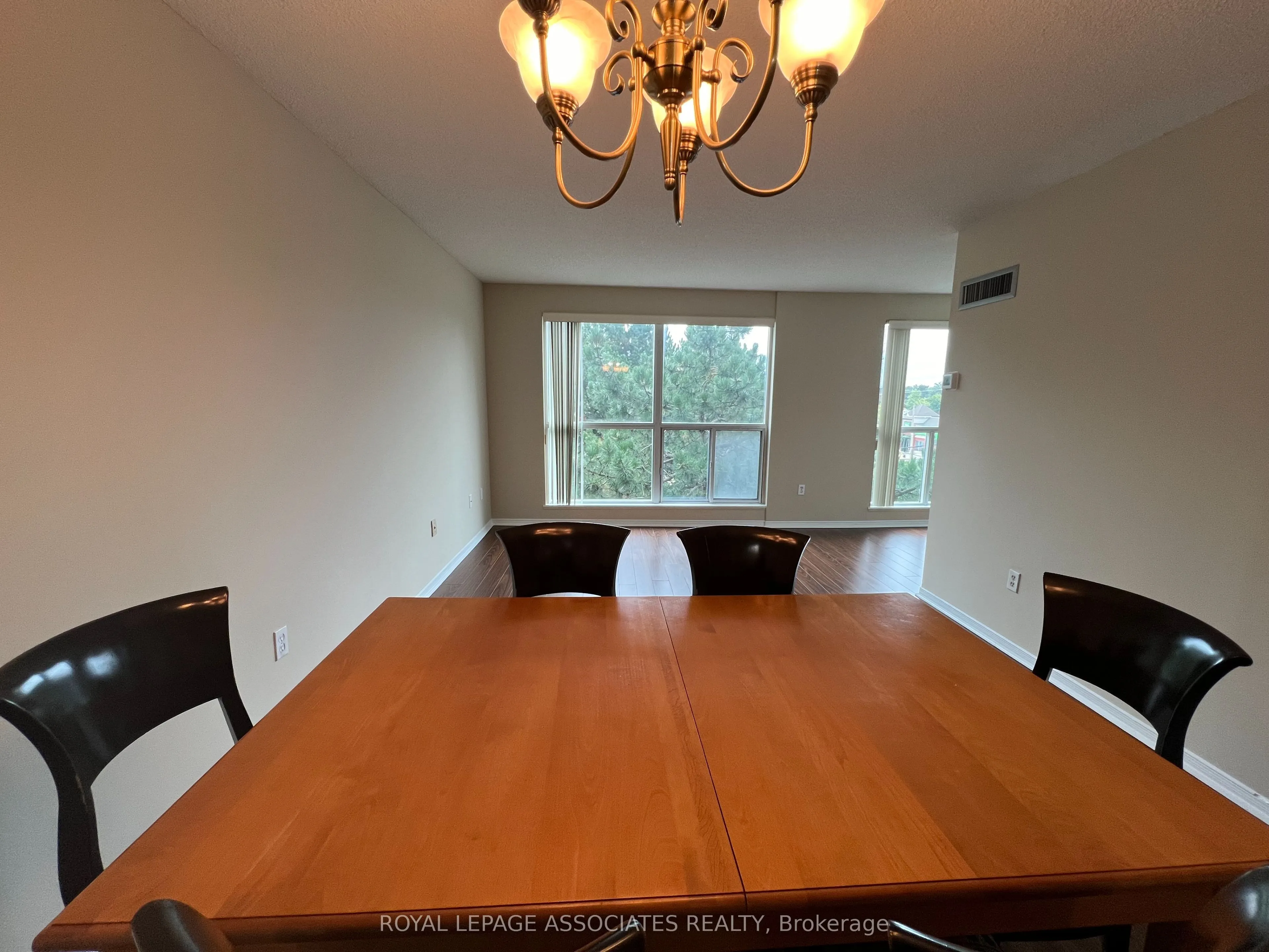 2177 Burnhamthorpe Road W, #402