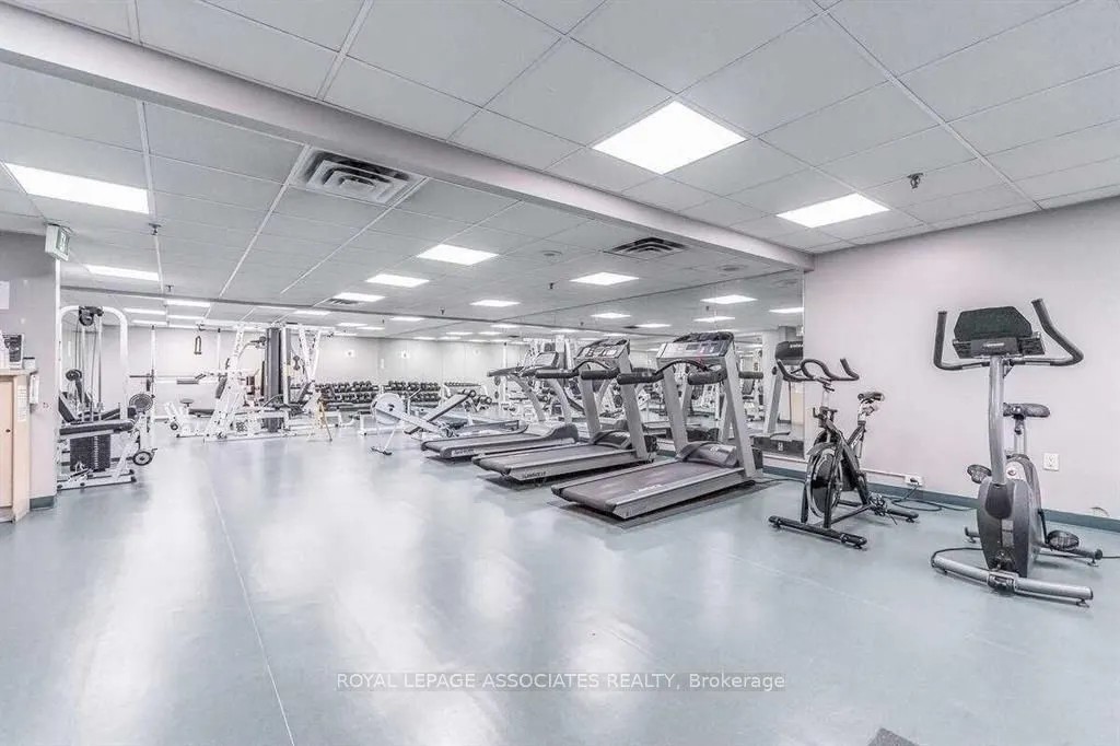 2177 Burnhamthorpe Road W, #402