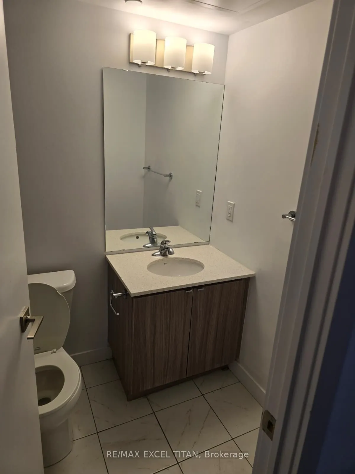 2433 Dufferin Street, #710