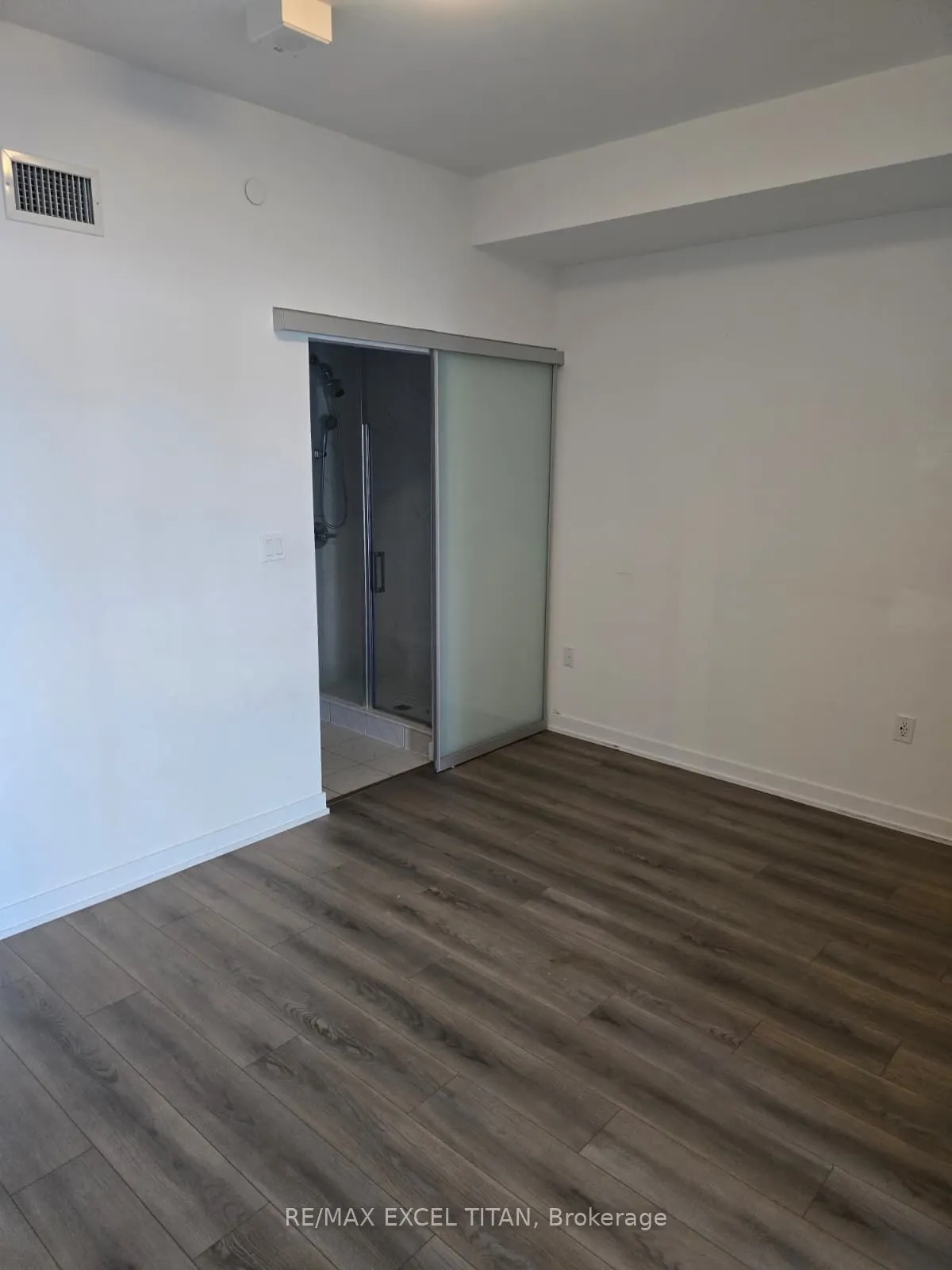 2433 Dufferin Street, #710
