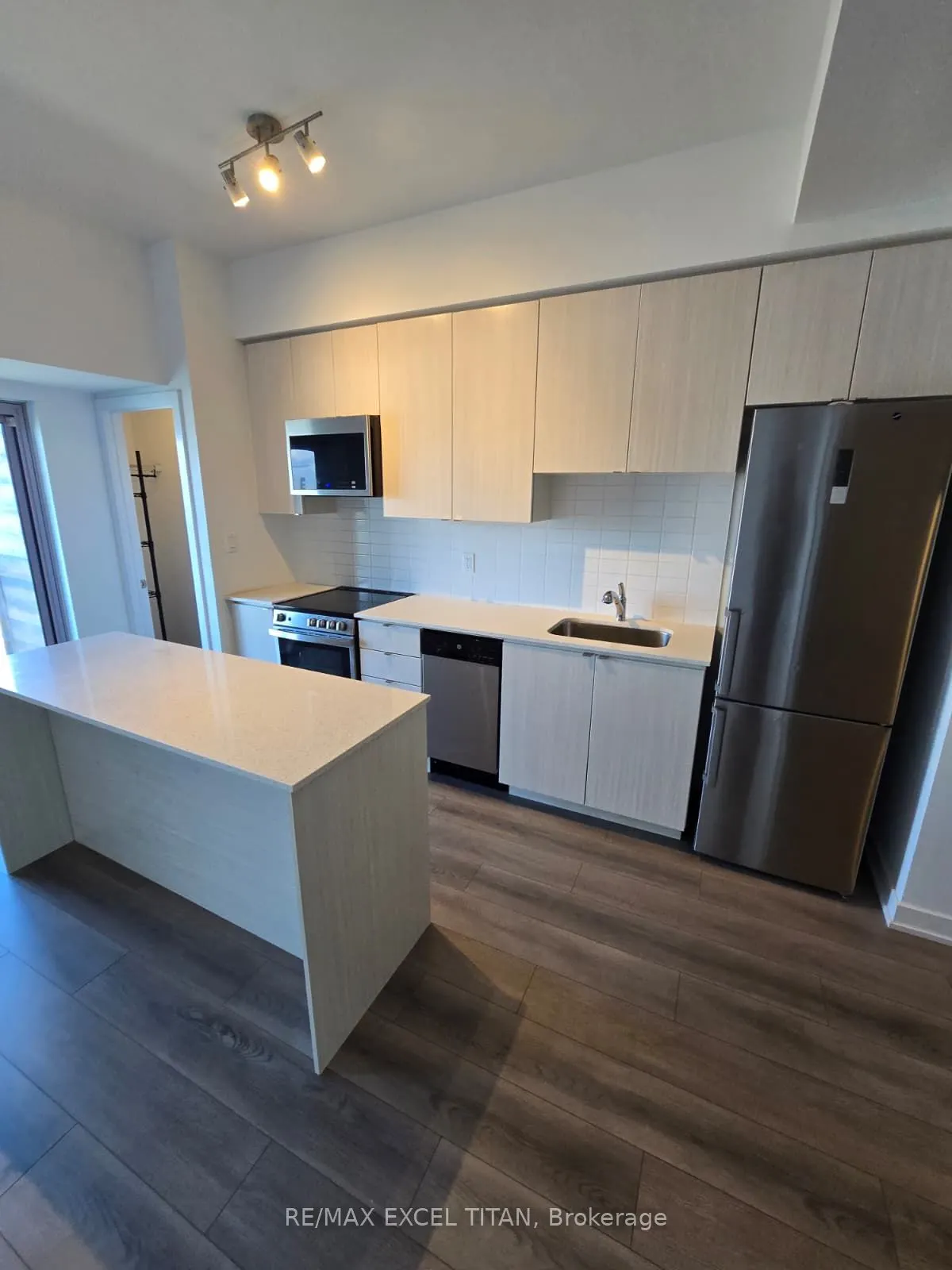 2433 Dufferin Street, #710