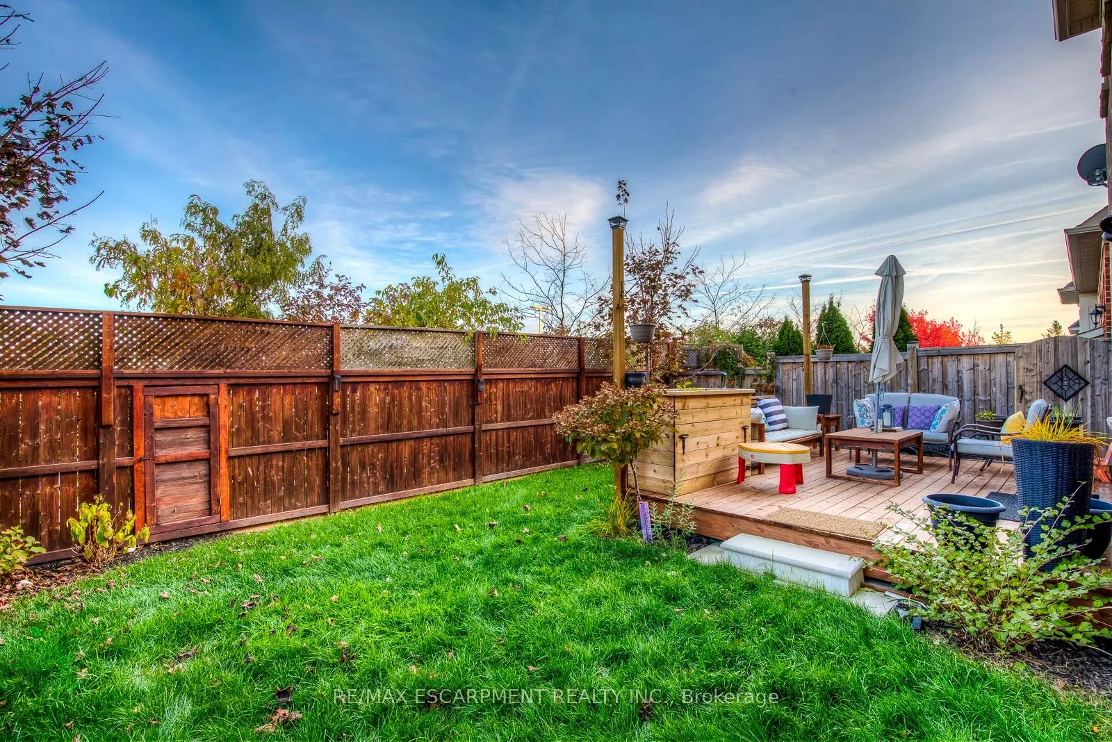 4200 Fuller Crescent