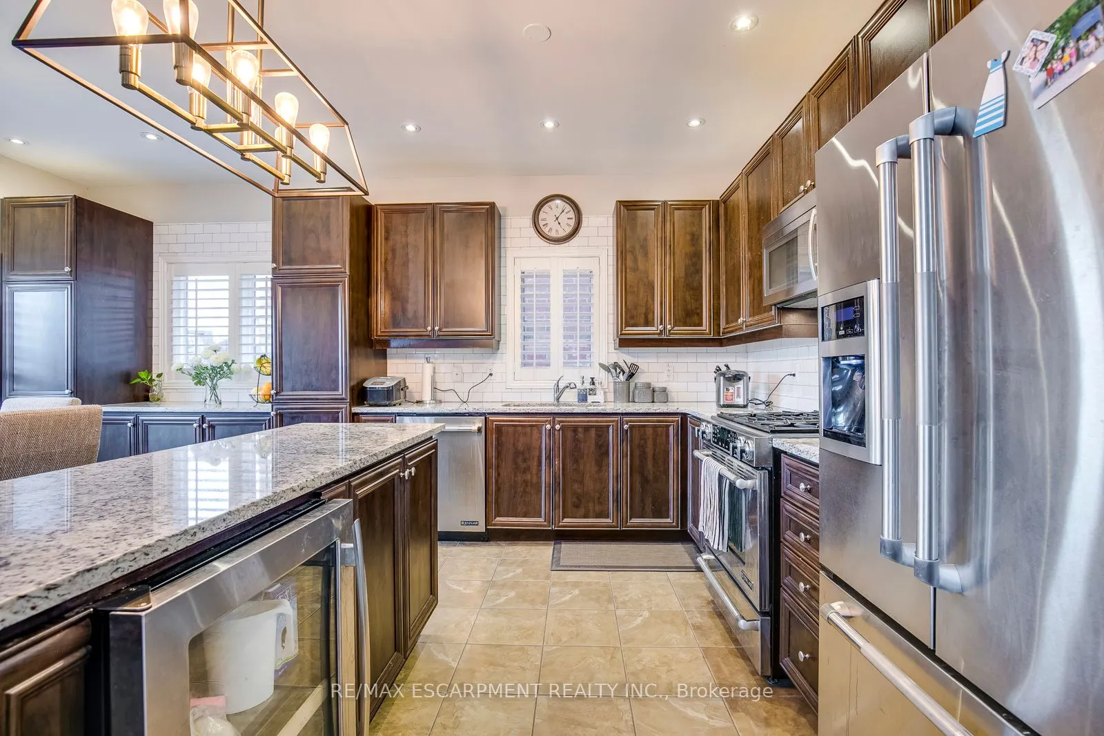4200 Fuller Crescent
