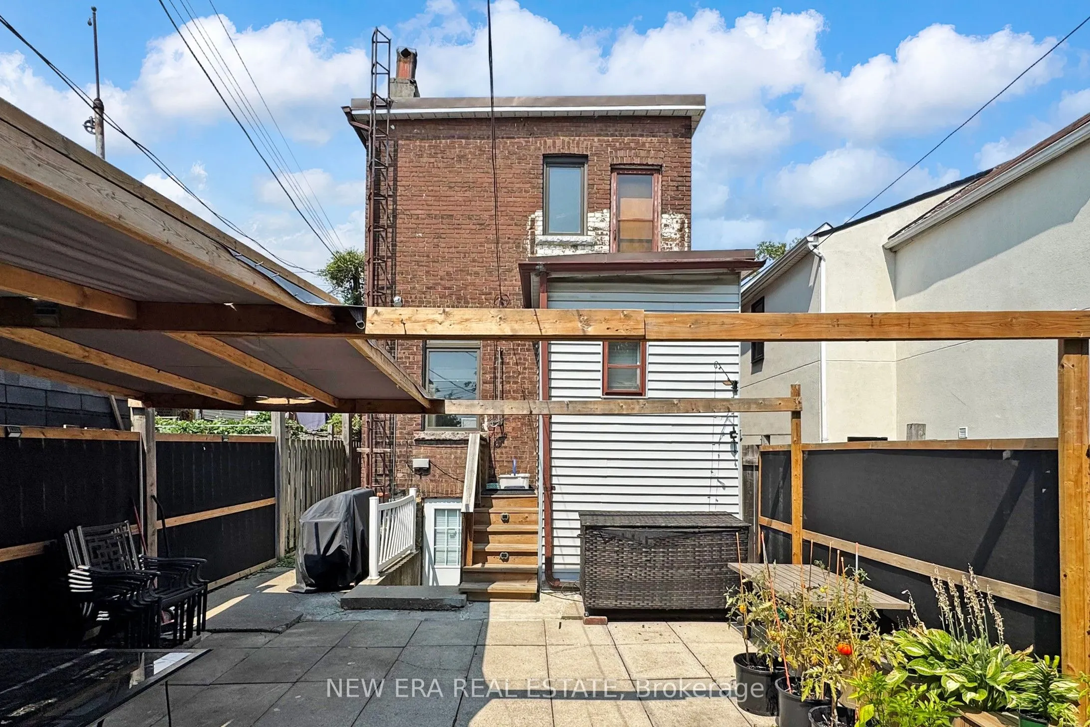 53 Burnfield Avenue