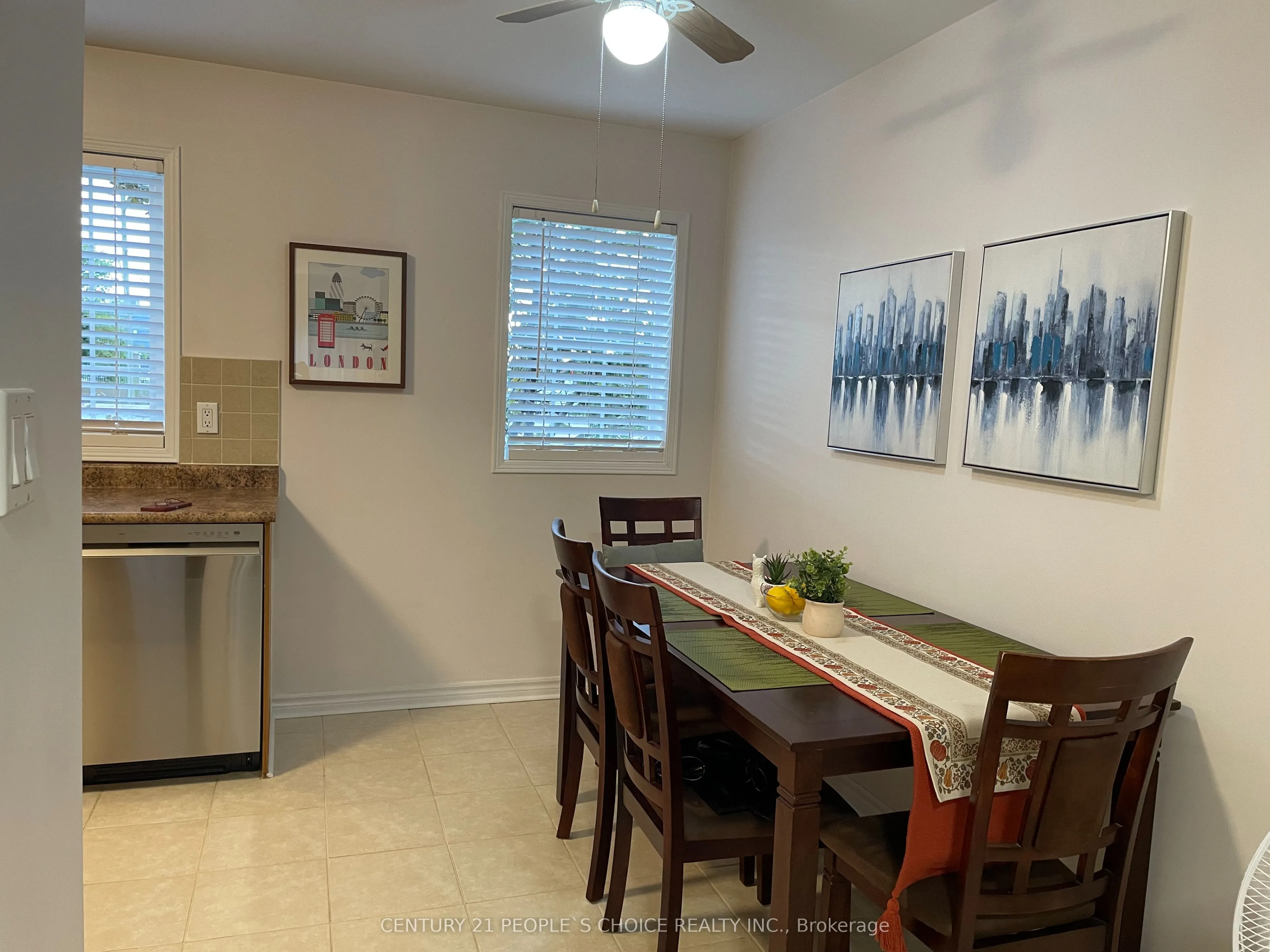 83 Spadina Road N, #49
