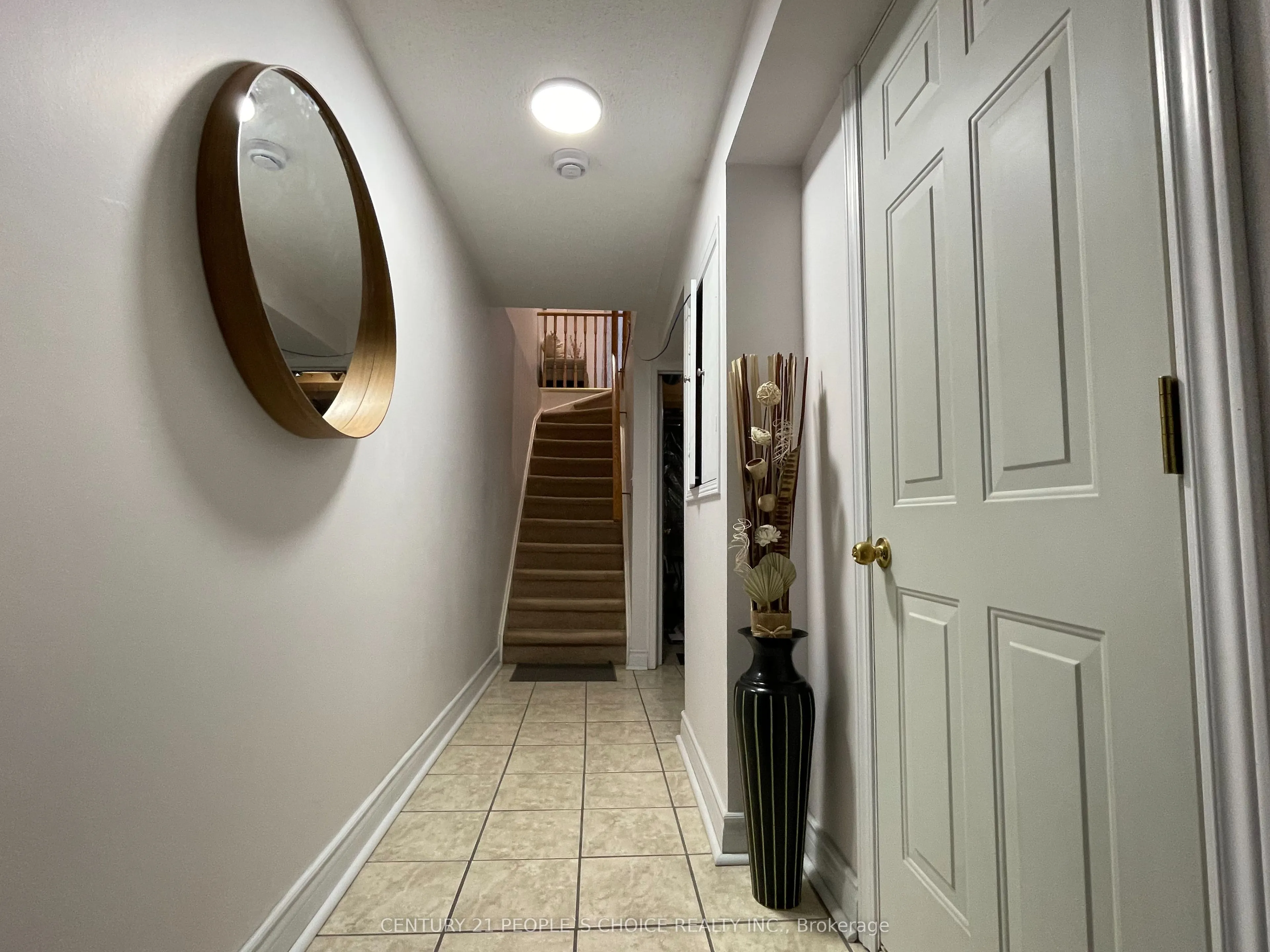 83 Spadina Road N, #49
