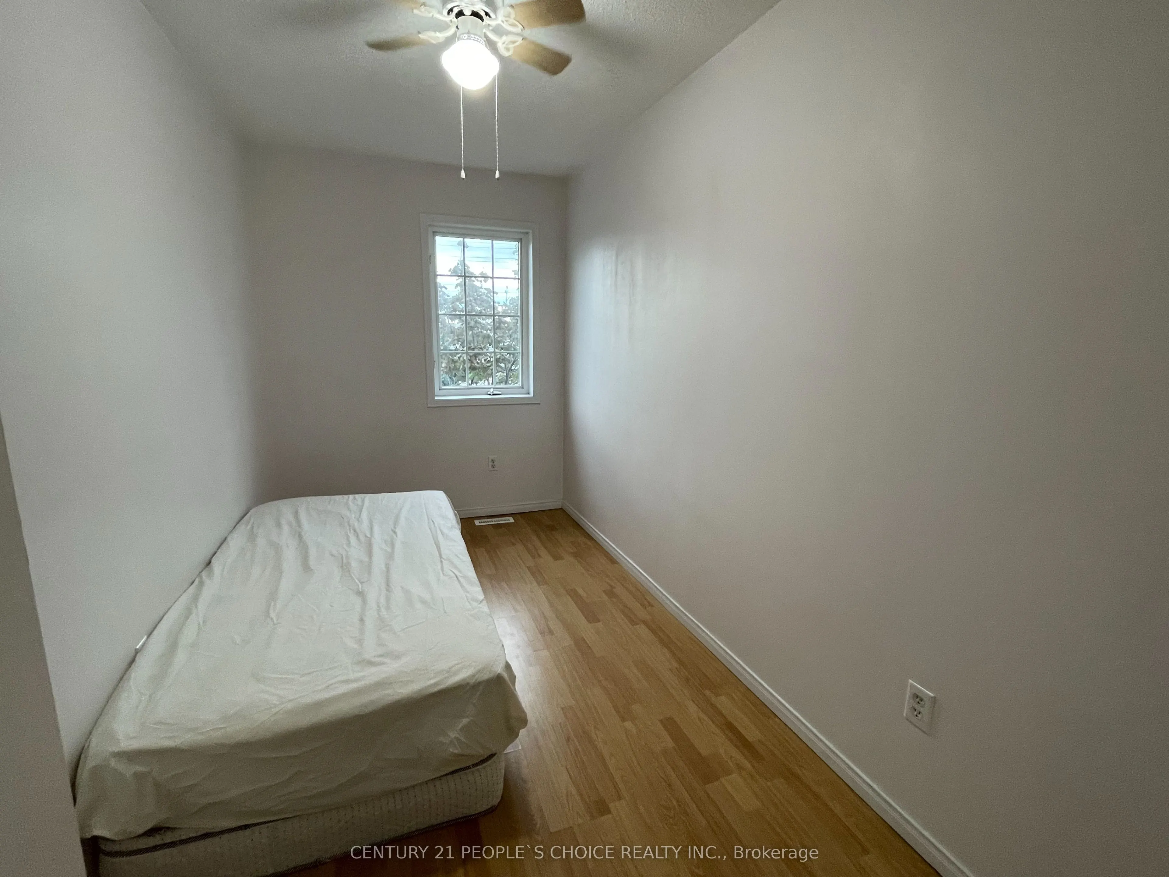 83 Spadina Road N, #49