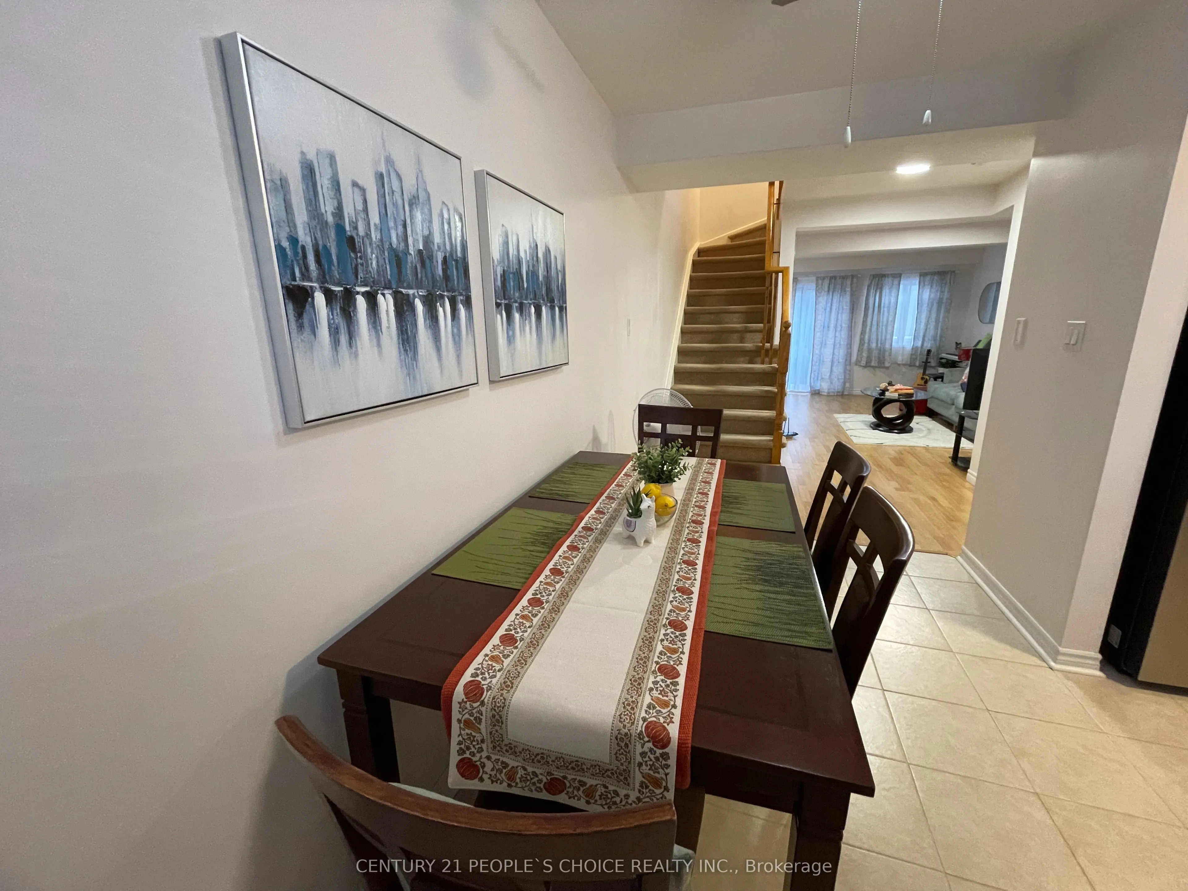 83 Spadina Road N, #49