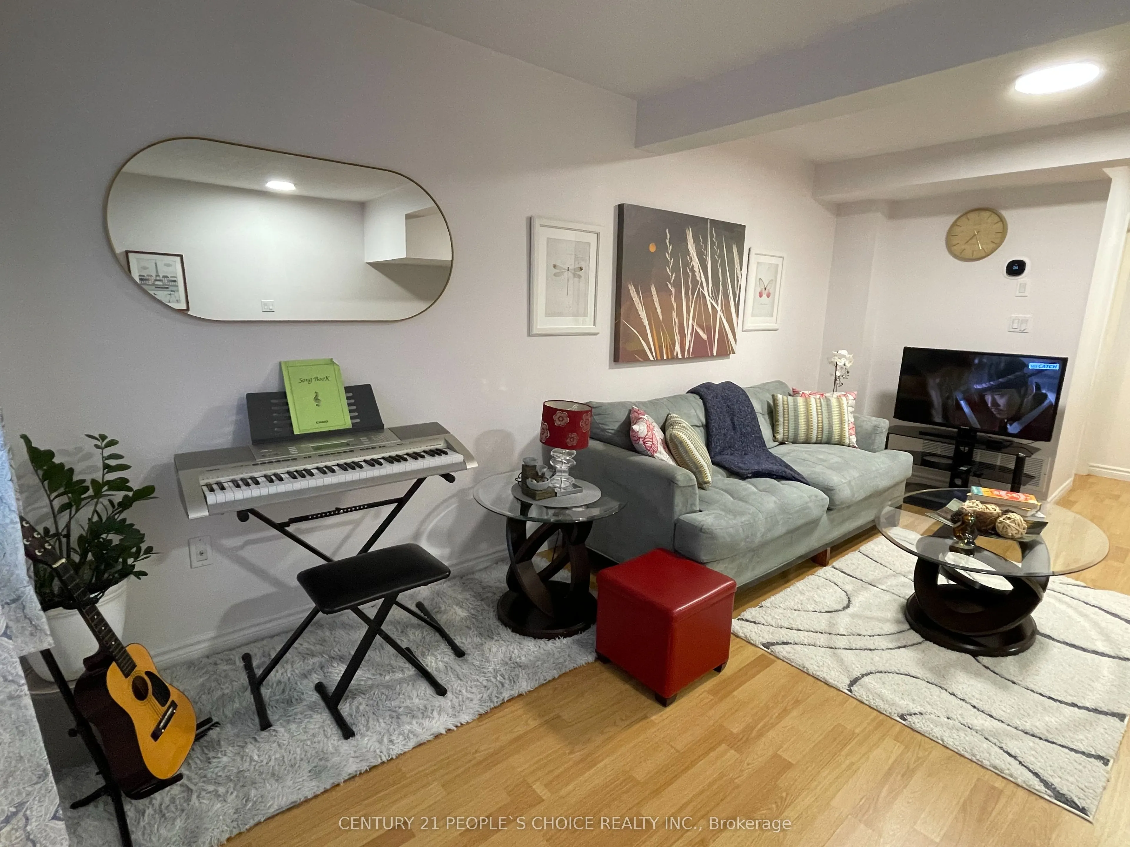 83 Spadina Road N, #49