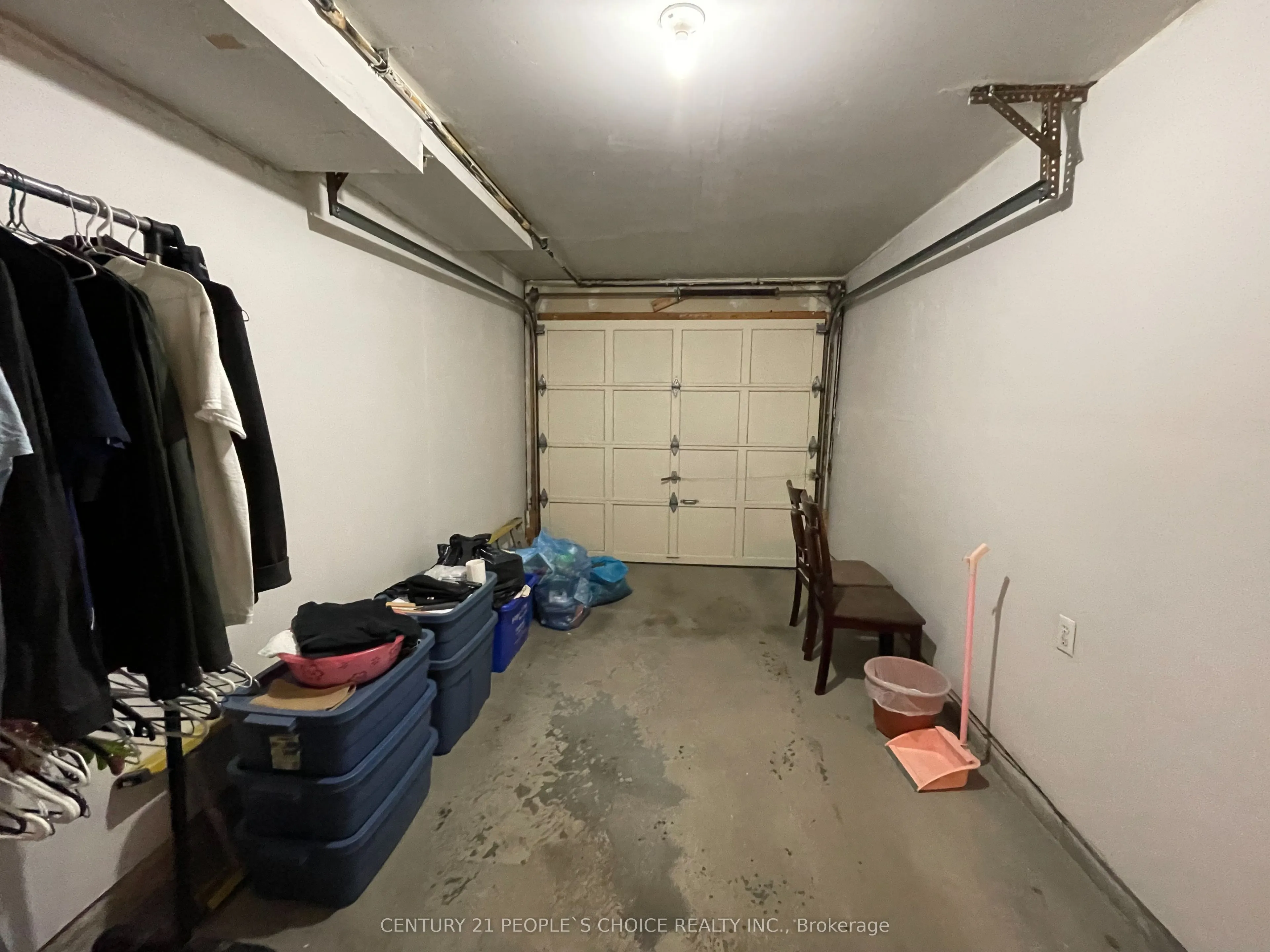 83 Spadina Road N, #49