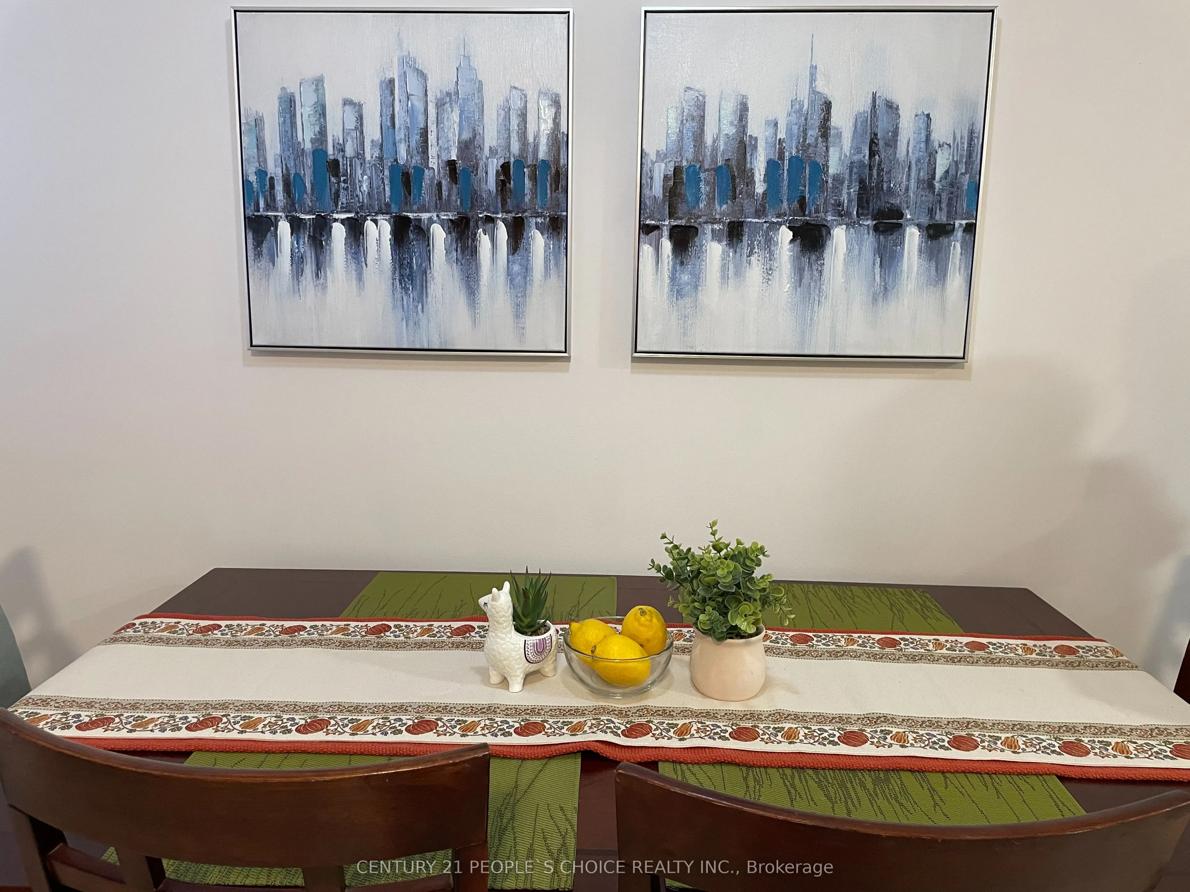 83 Spadina Road N, #49