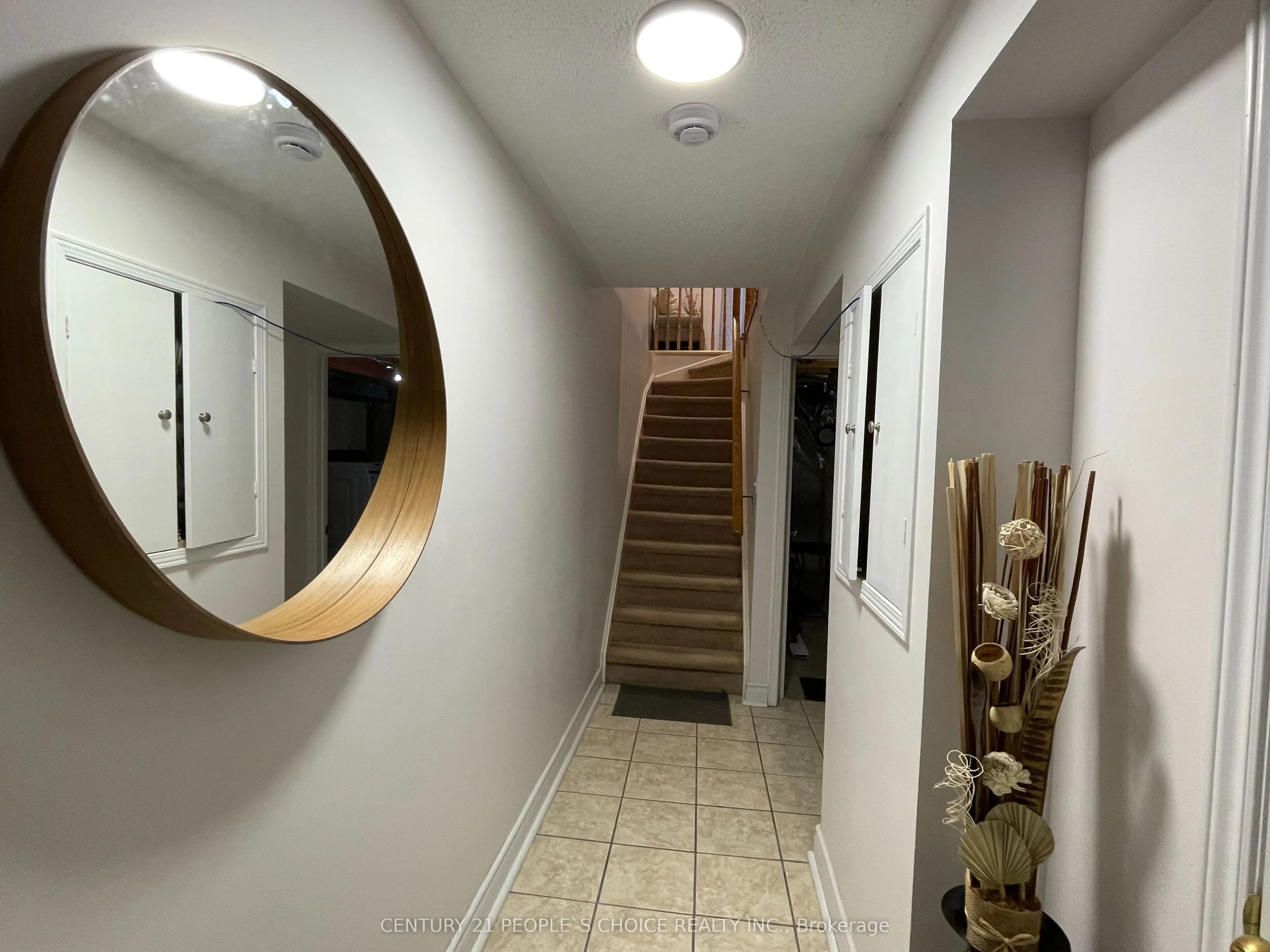 83 Spadina Road N, #49