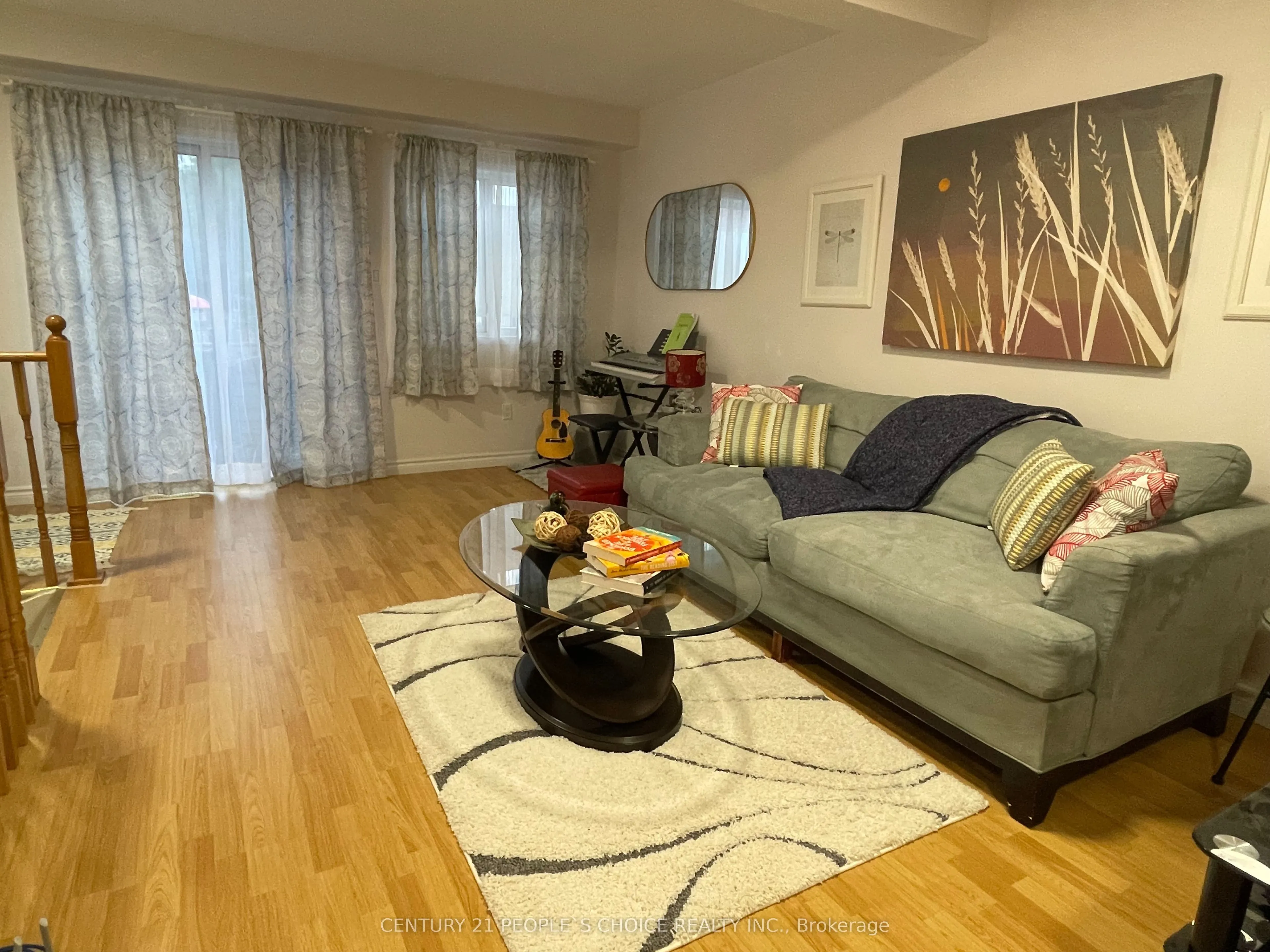 83 Spadina Road N, #49