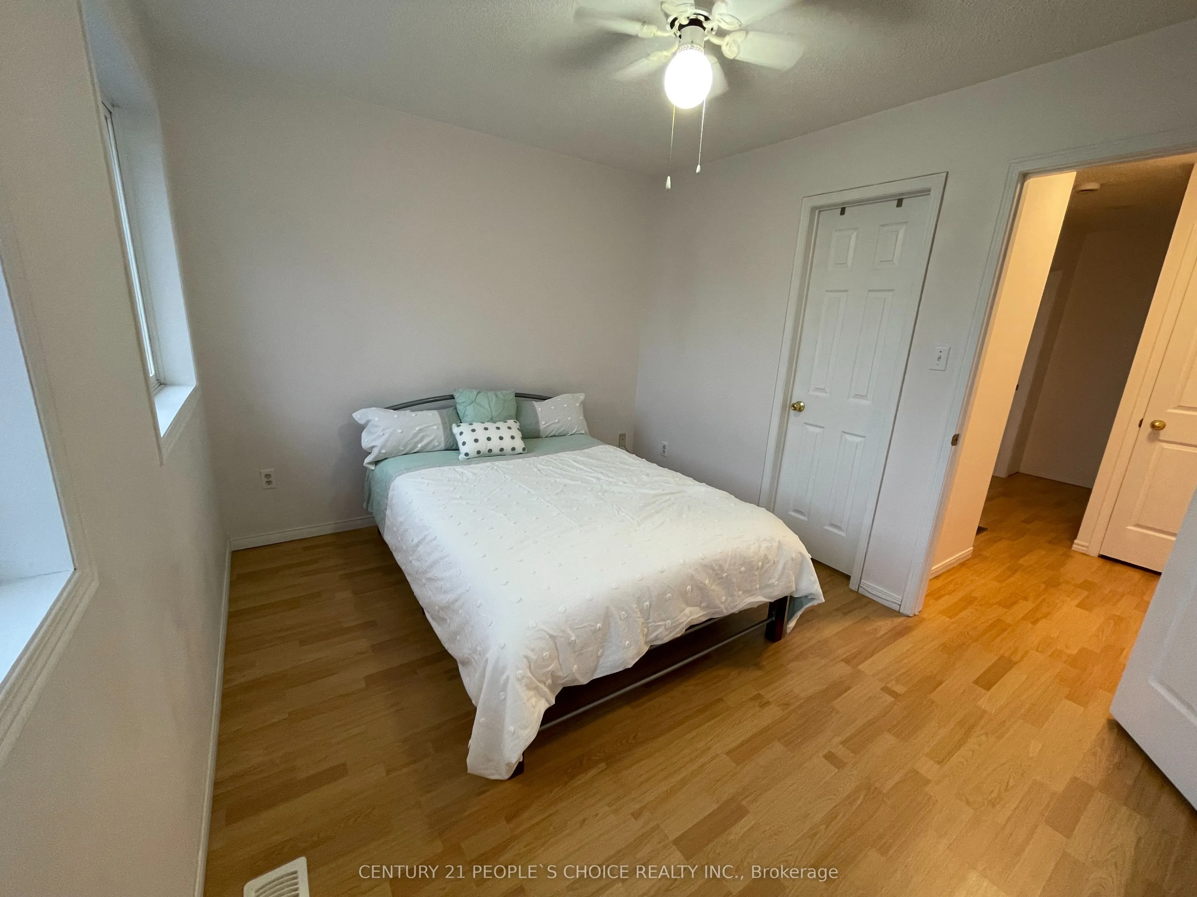 83 Spadina Road N, #49