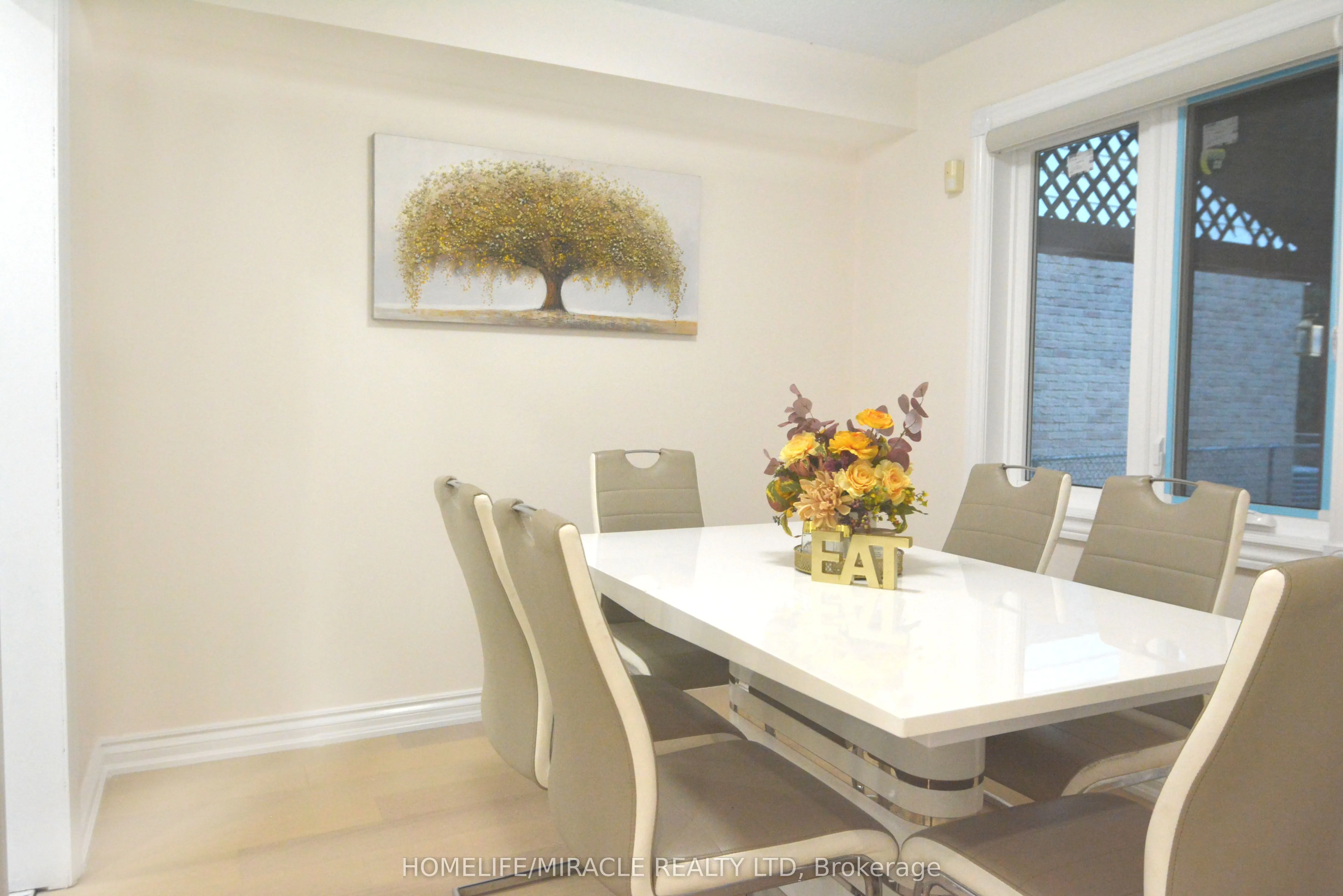 60 Denlow Drive