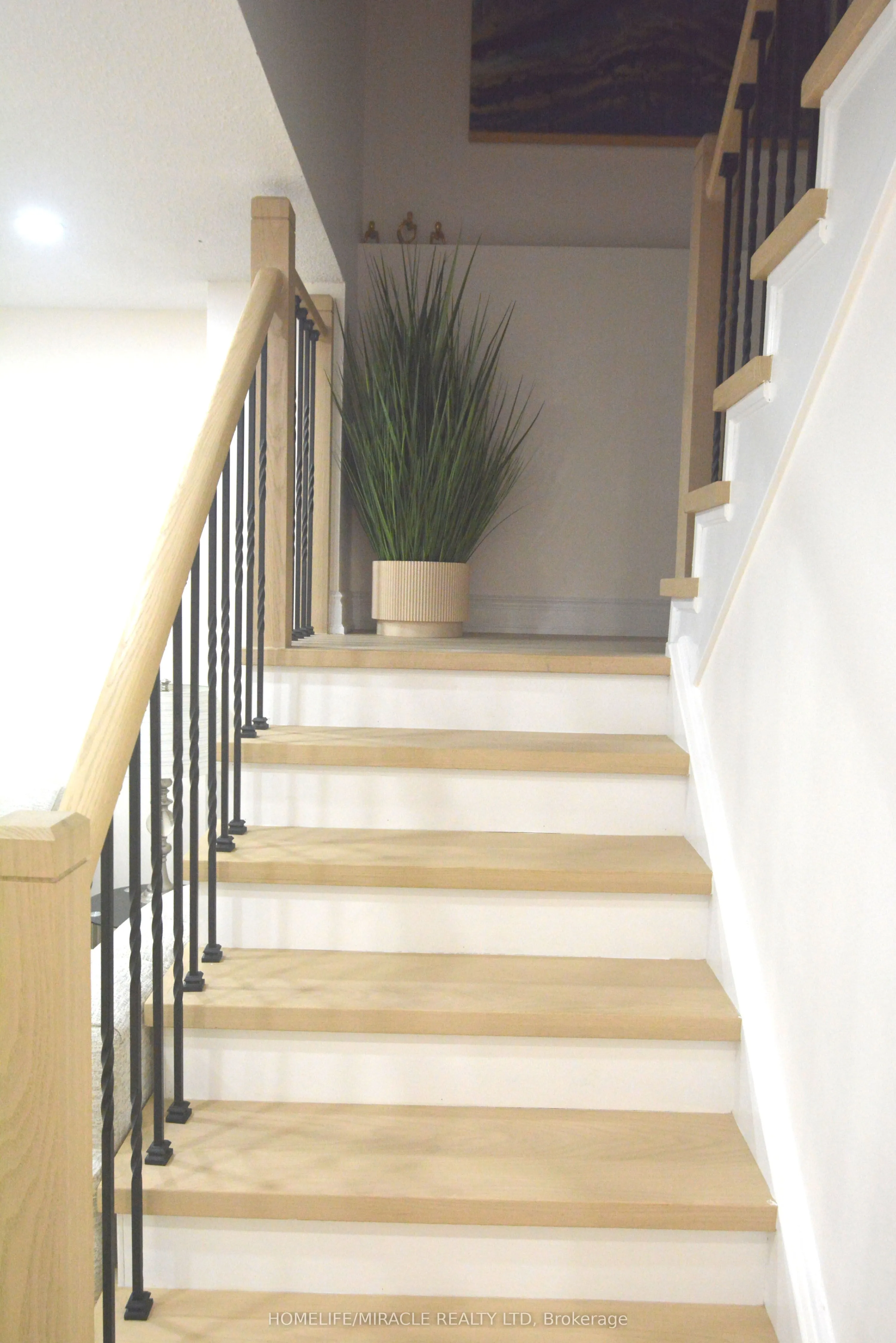 60 Denlow Drive