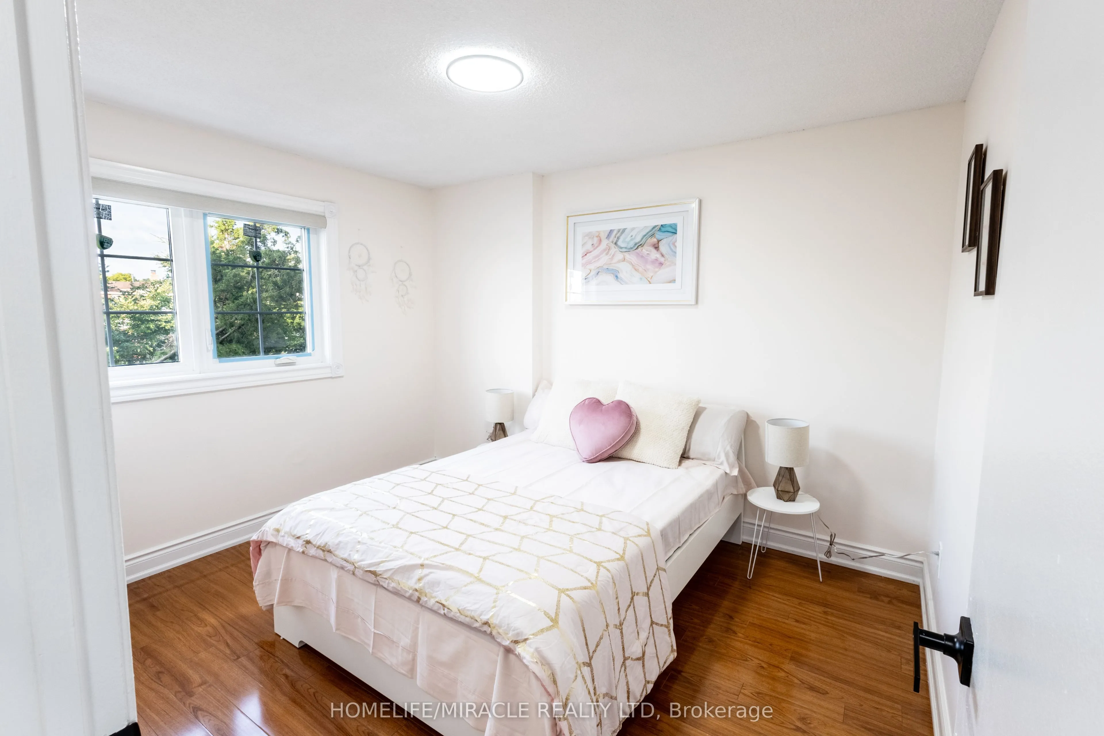 60 Denlow Drive