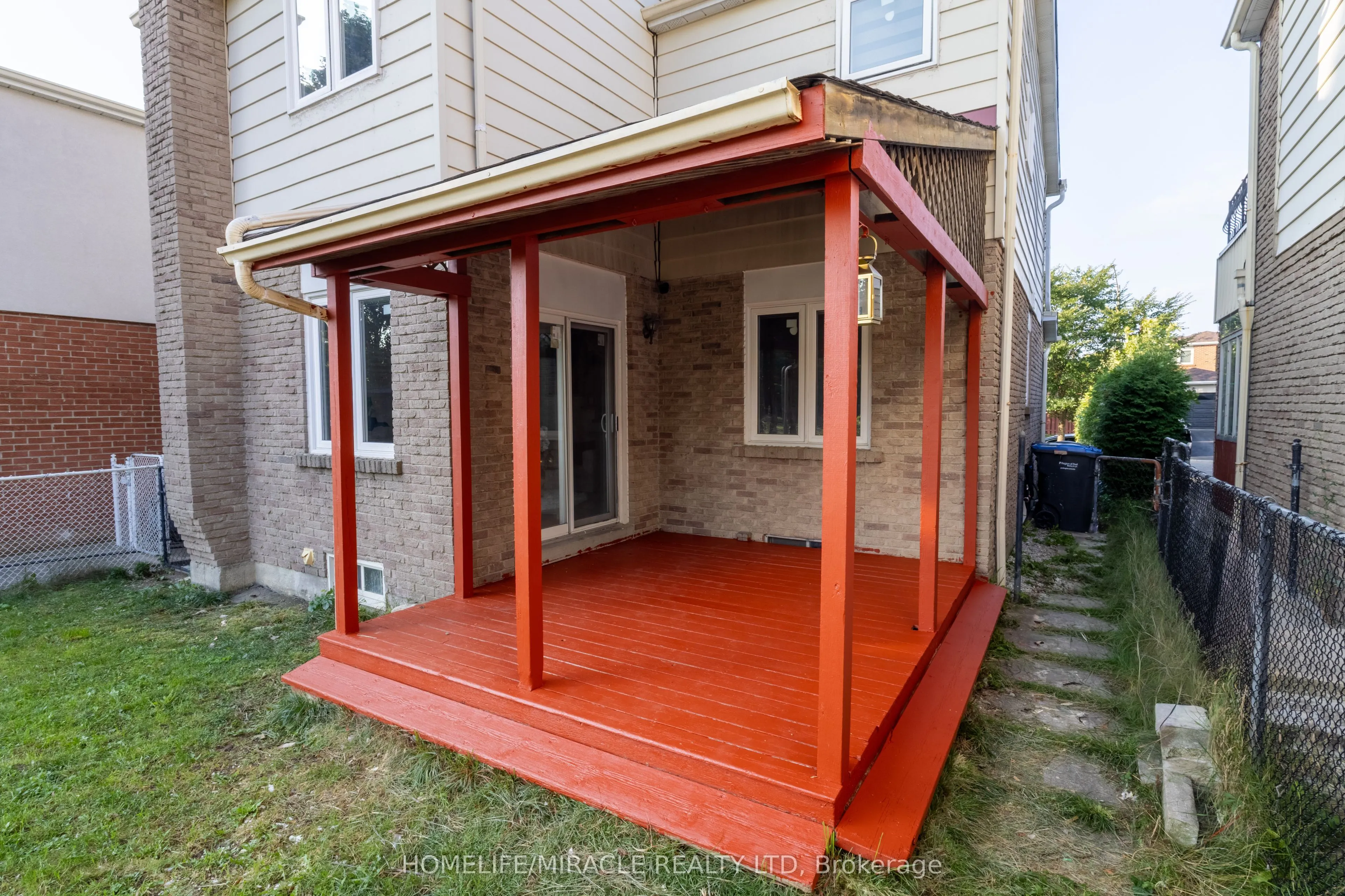 60 Denlow Drive