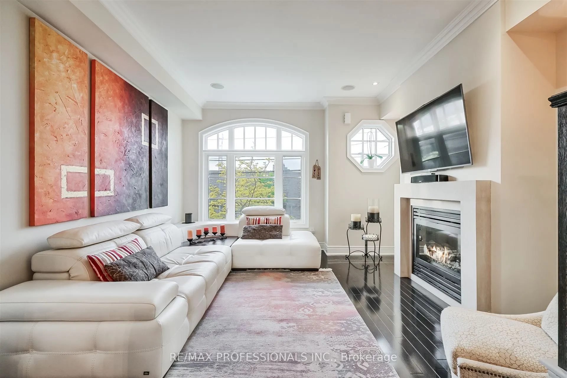 825A Oxford Street