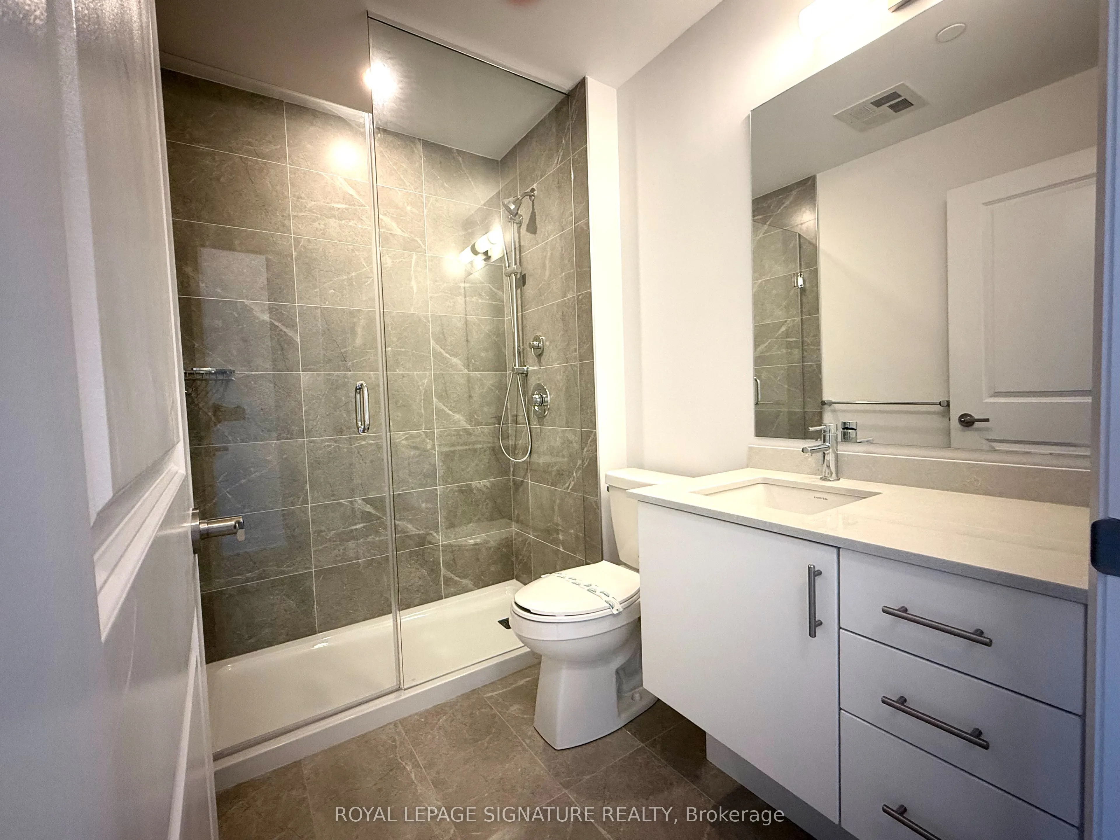 3240 William Coltson Avenue, #813