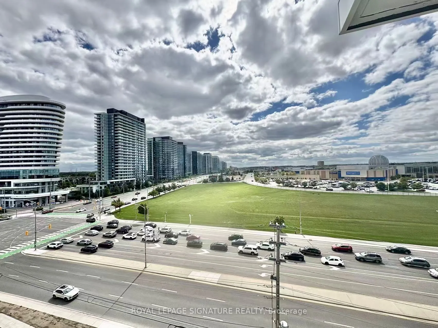 2485 Eglinton Avenue W, #826