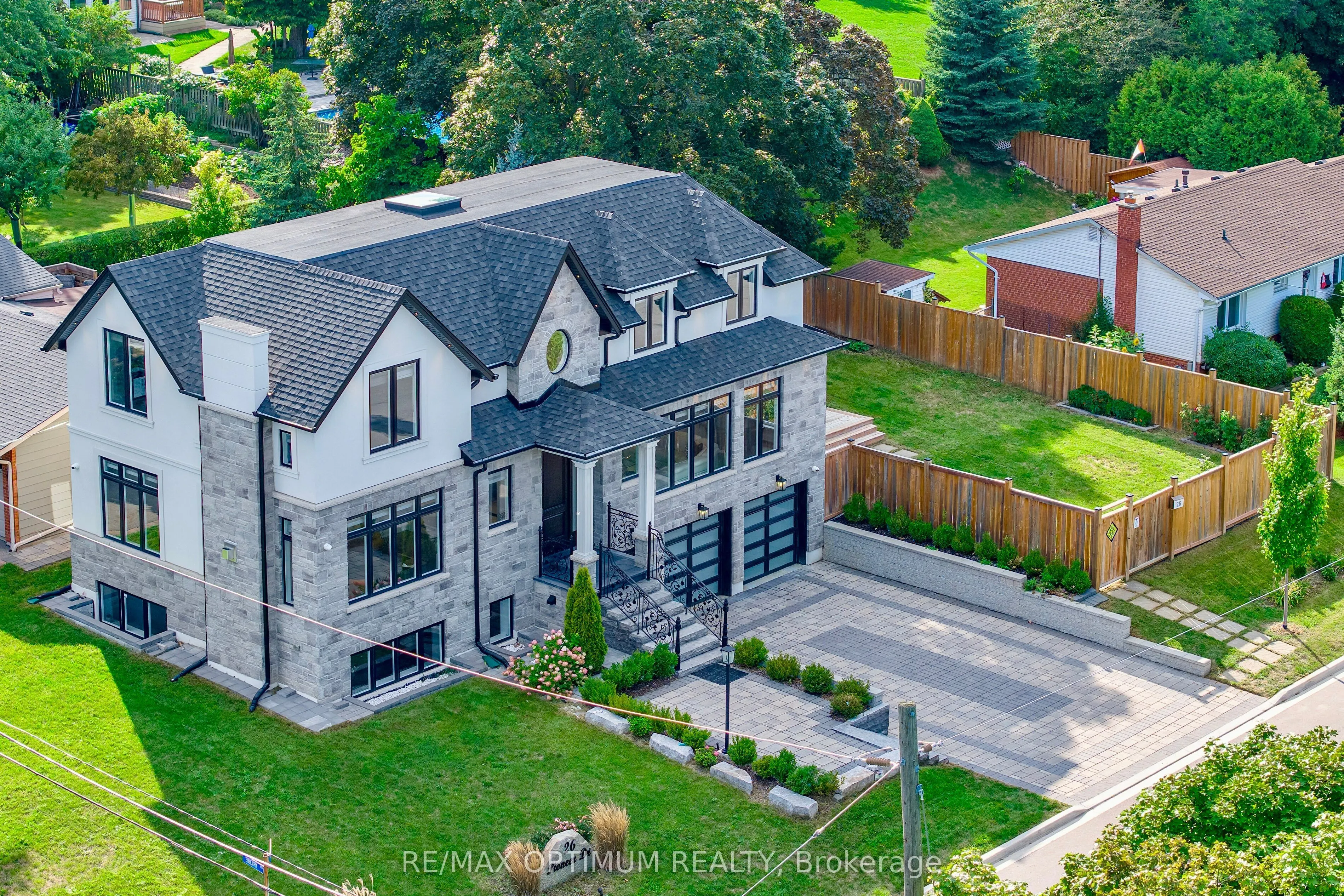 26 Pioneer Drive