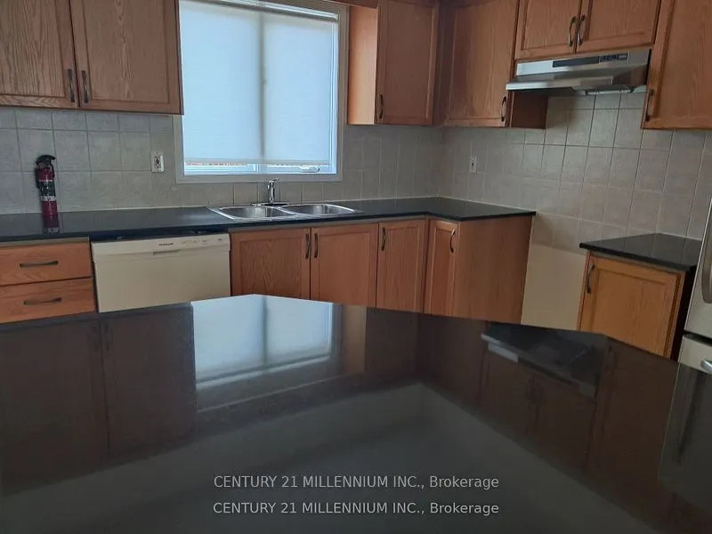 221 Twelfth Street, #5