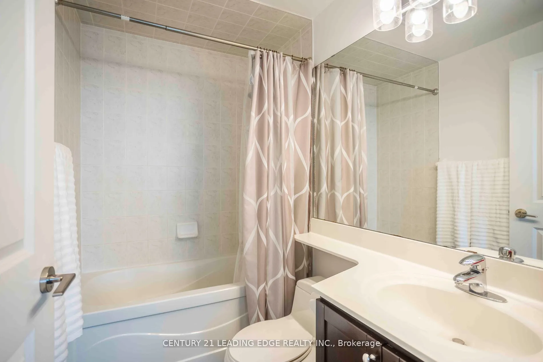 80 Absolute Avenue, #2607