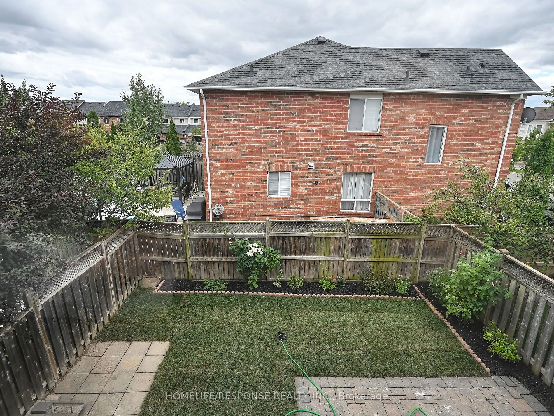 1119 KELLY Gate