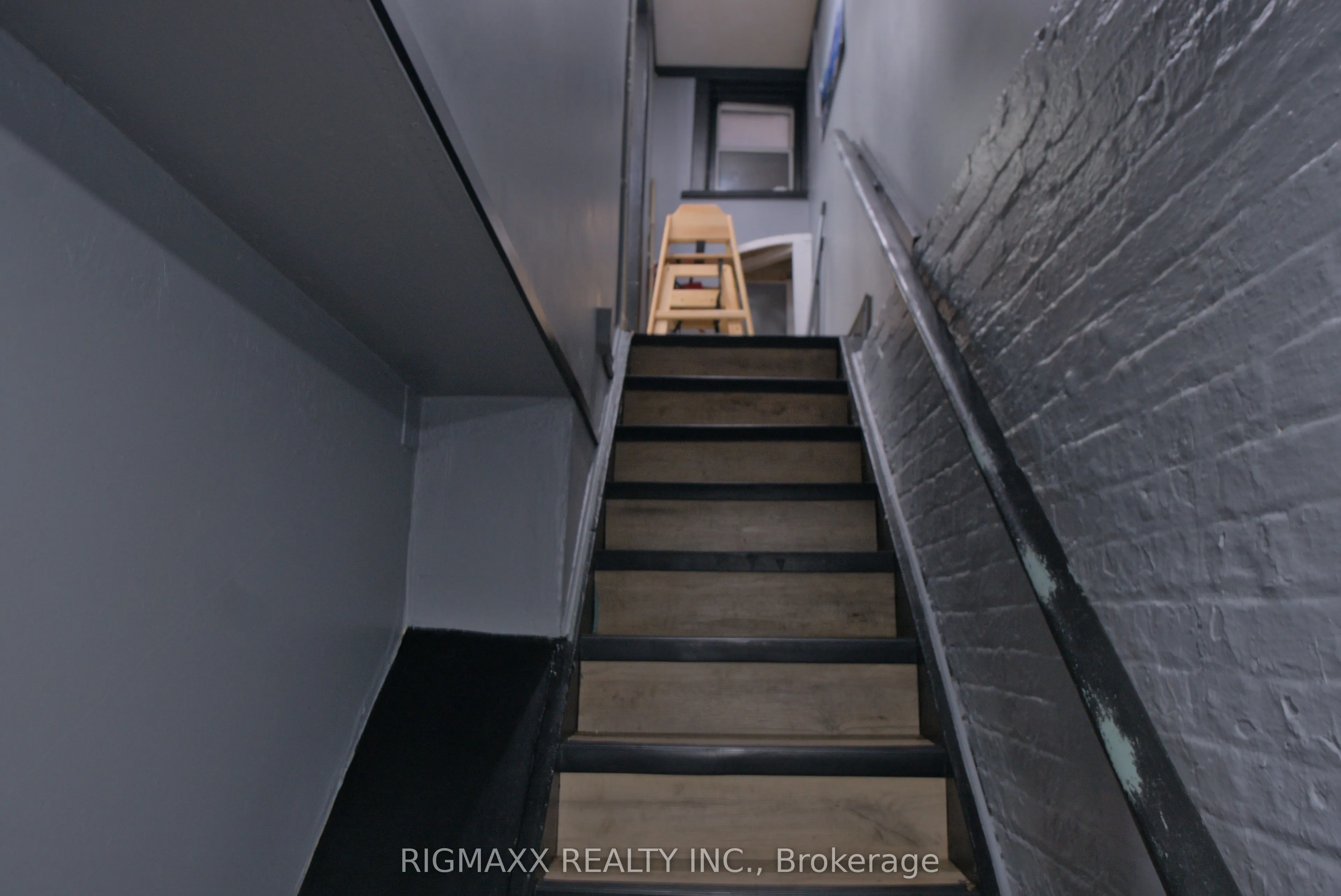 167 Roncesvalles Avenue