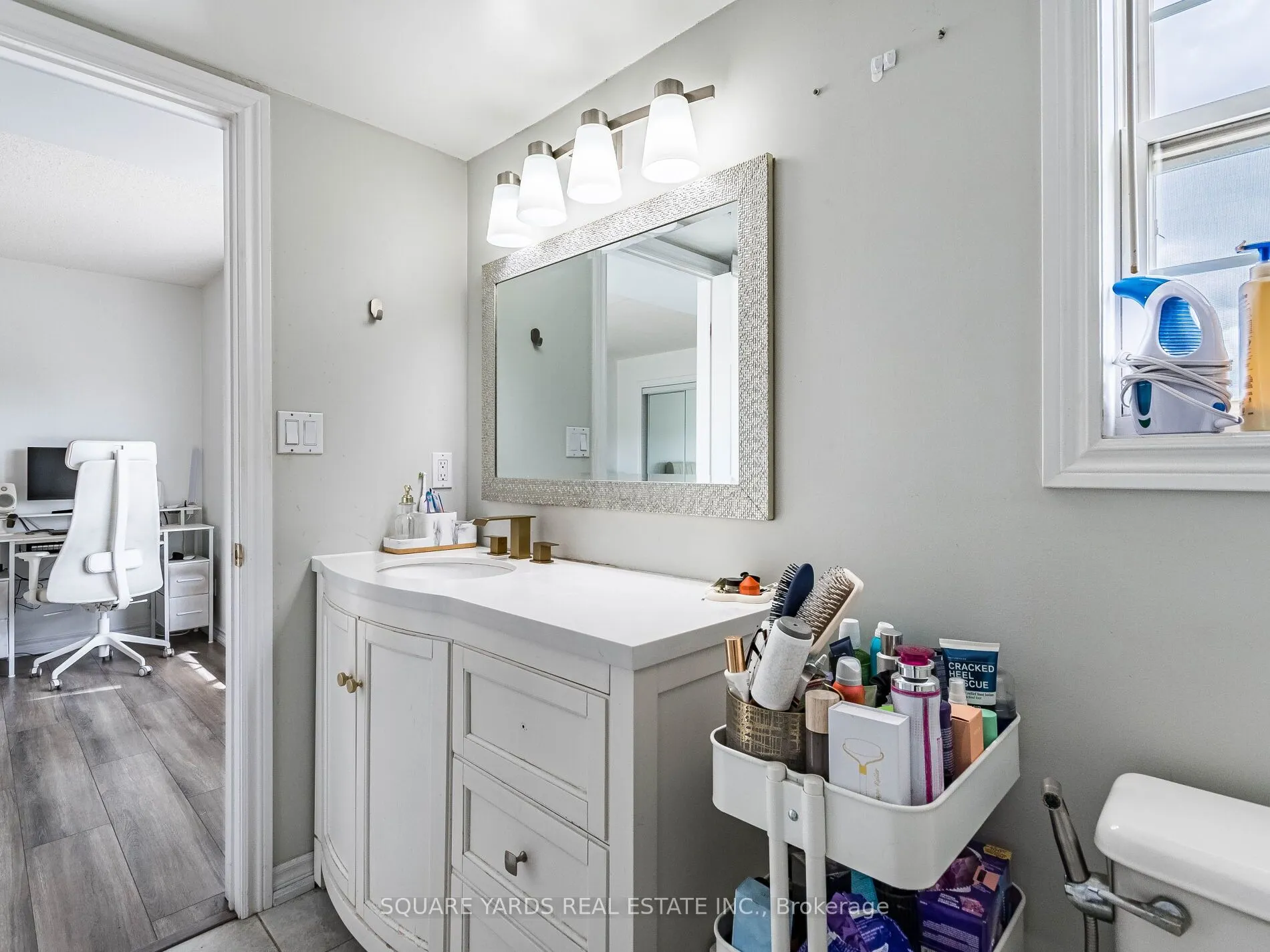 4015 Kilmer Drive, #402