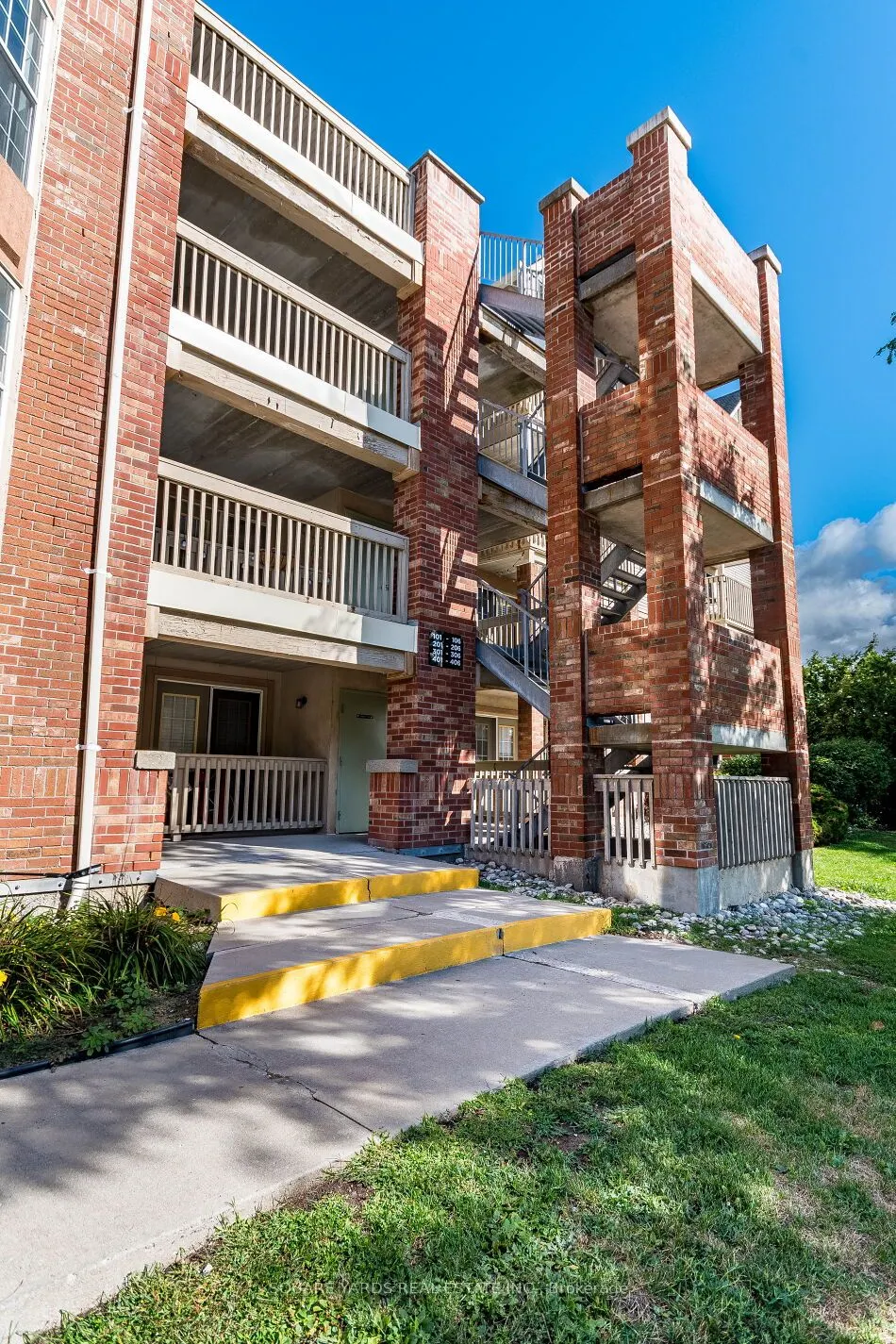 4015 Kilmer Drive, #402